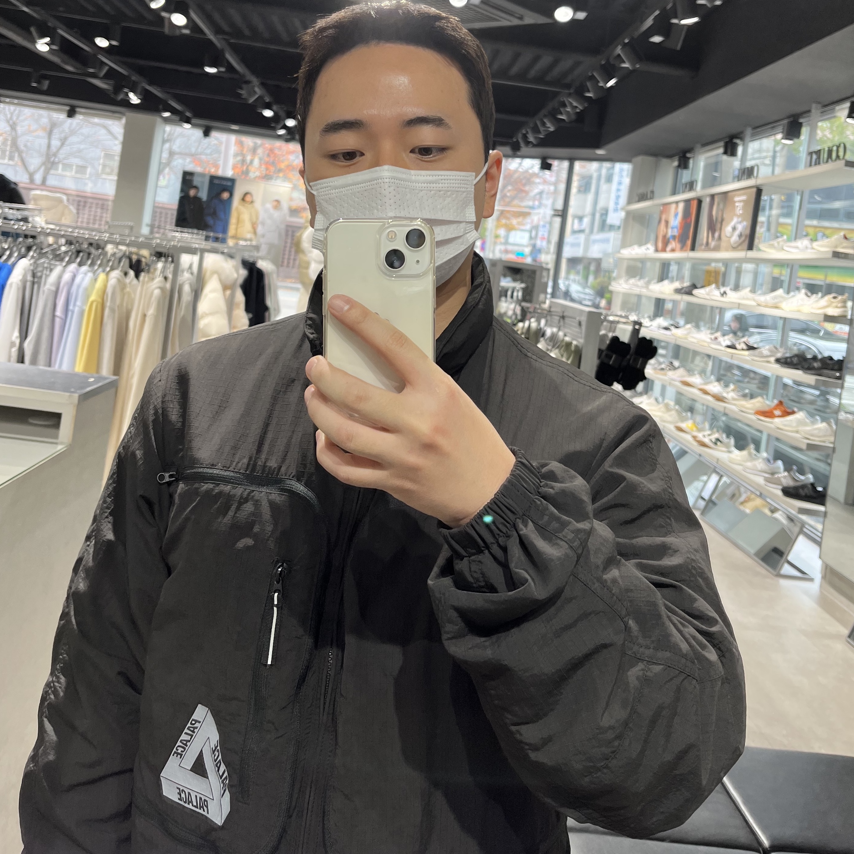 Palace Travel Jacket Black - 21SS 착용 스타일