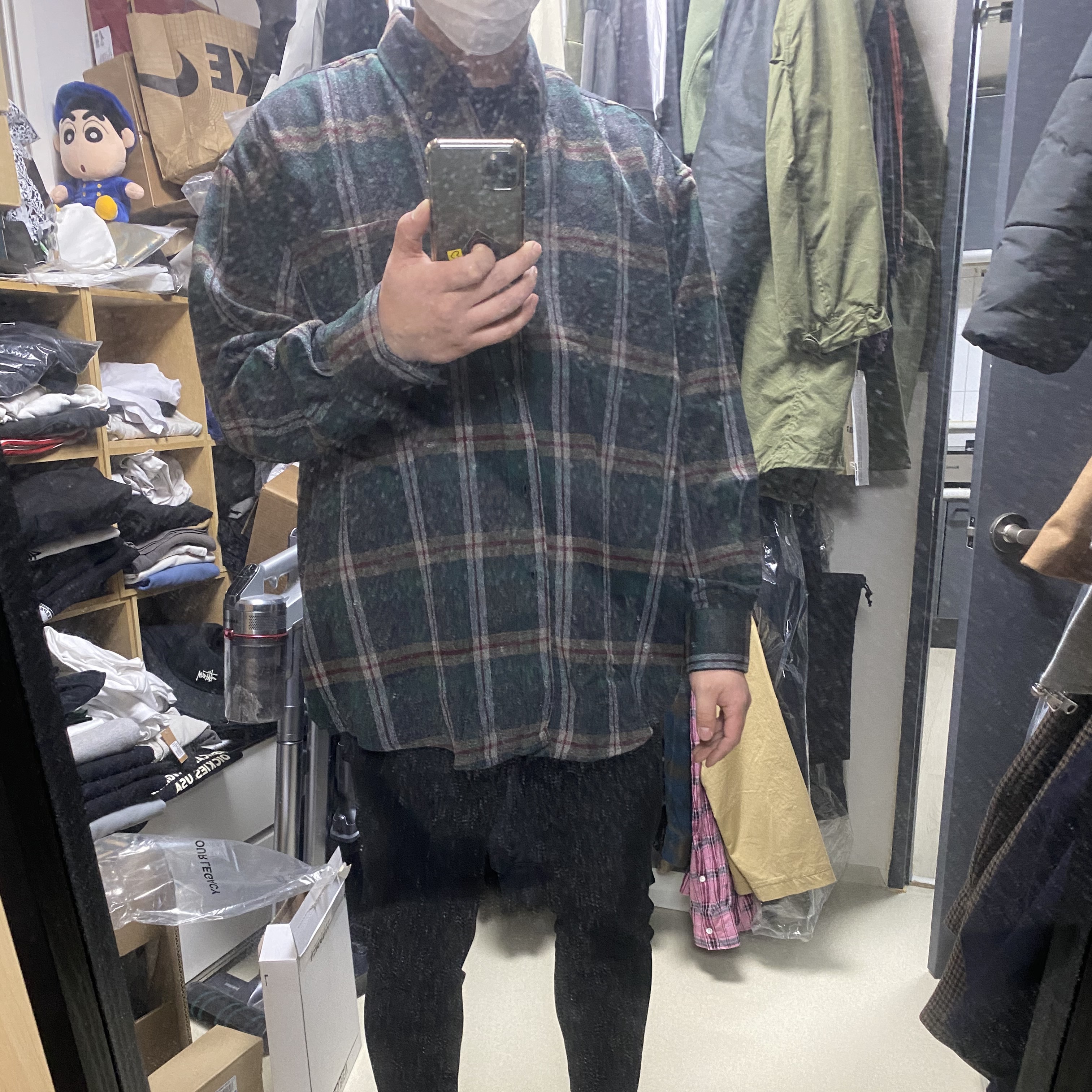 Our Legacy Borrowed BD Shirt Green Pub Check 착용 스타일