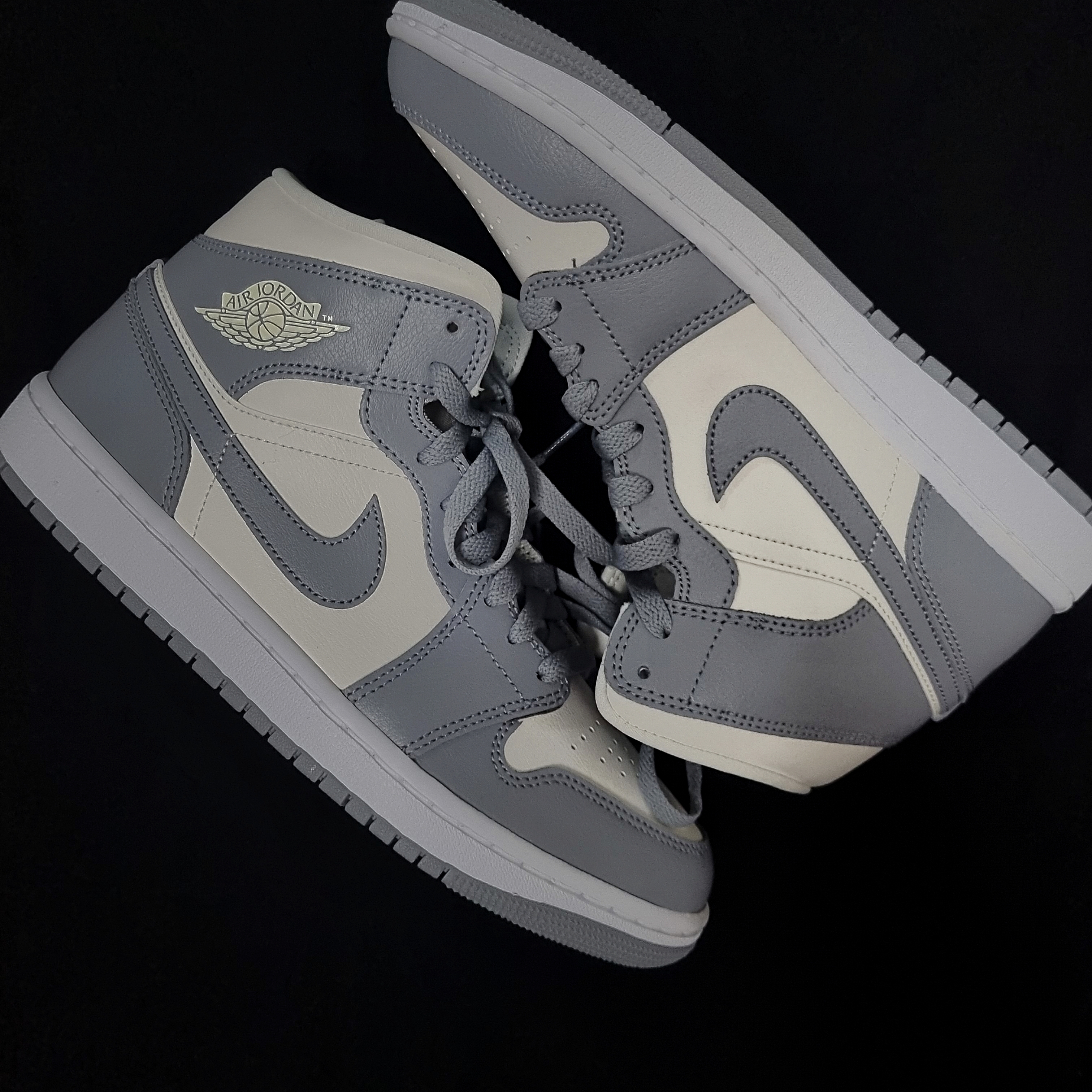 (W) Jordan 1 Mid Sail Stealth 착용 스타일