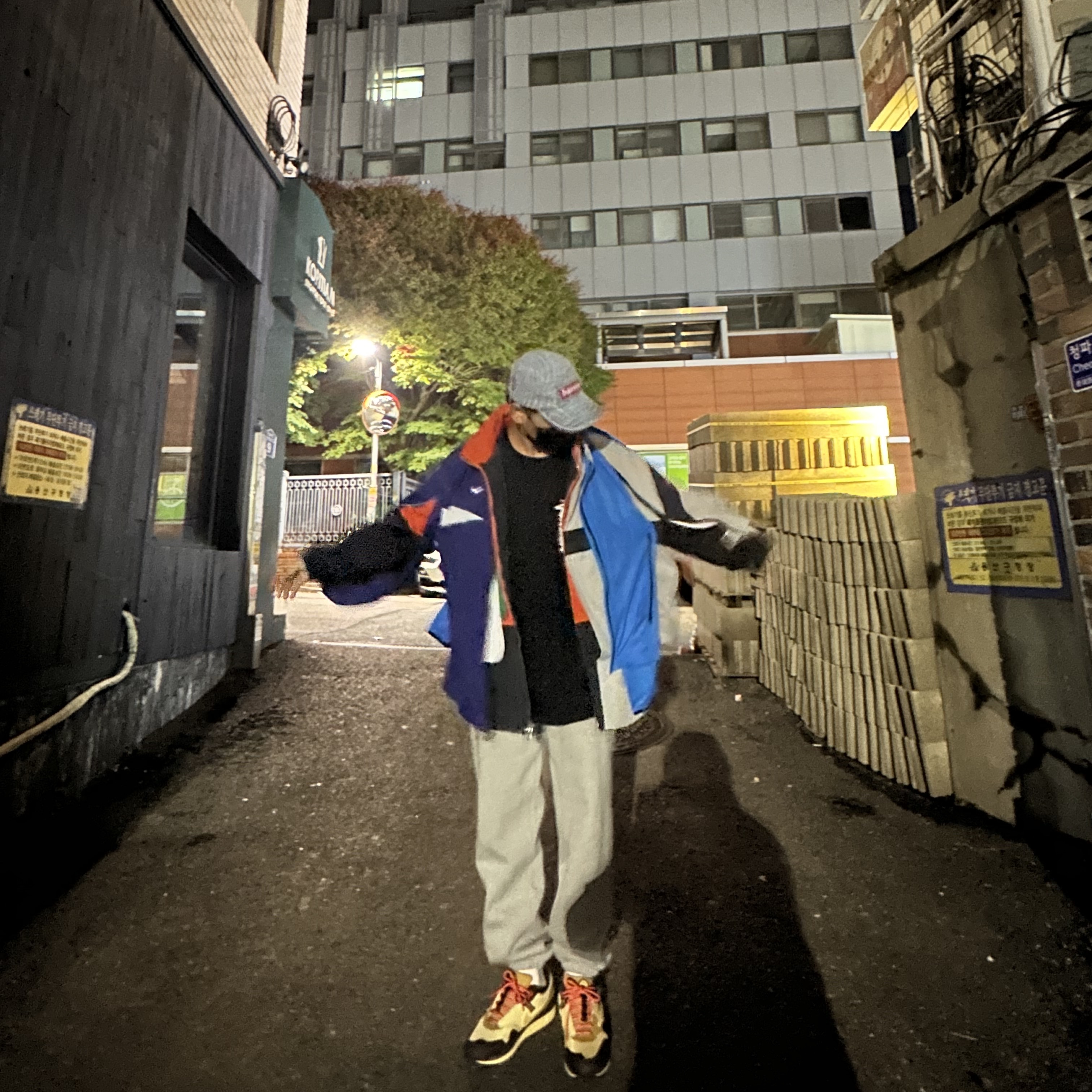 Supreme Circles Jacquard Denim Camp Cap Blue - 21FW, (W) Nike NRG Solo Swoosh Fleece Pants Dark Grey Heather - Asia 착용 스타일 - 2