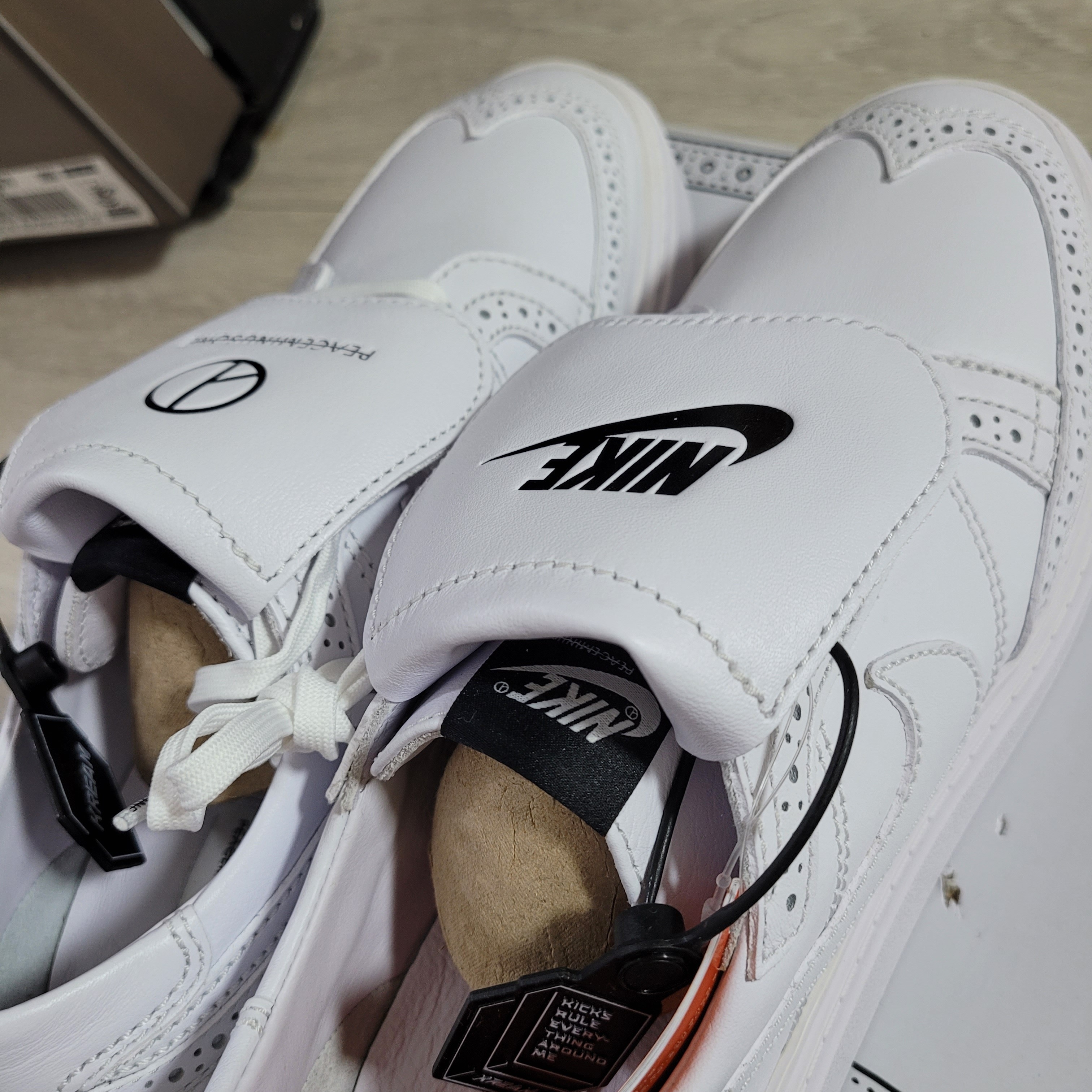 Nike x Peaceminusone Kwondo1 White 착용 스타일 - 3