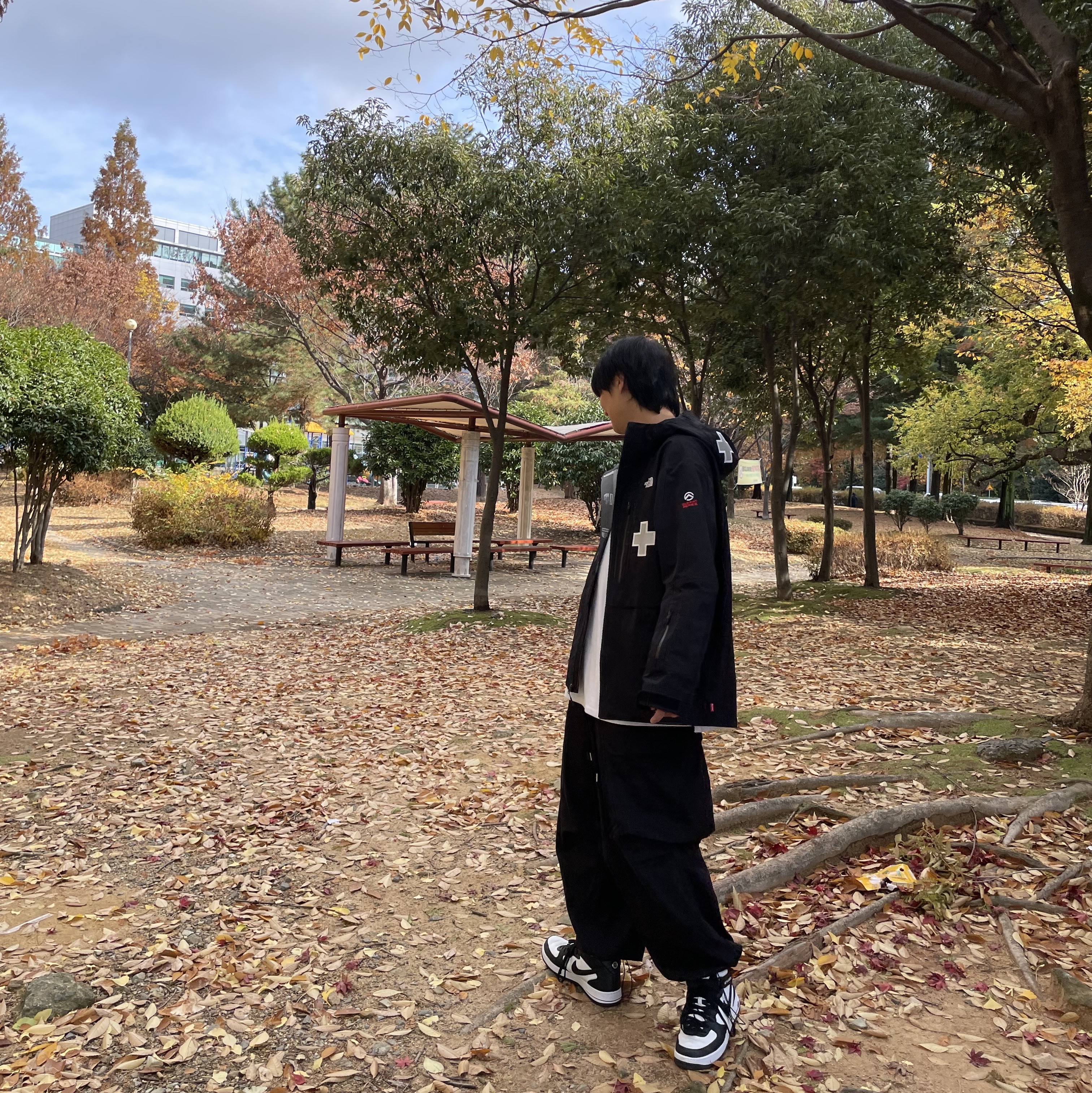 Supreme x The North Face Summit Series Rescue Mountain Pro Jacket Black - 22SS, Nike x Stussy Air Force 1 '07 Mid SP Black and Light Bone 착용 스타일 - 2