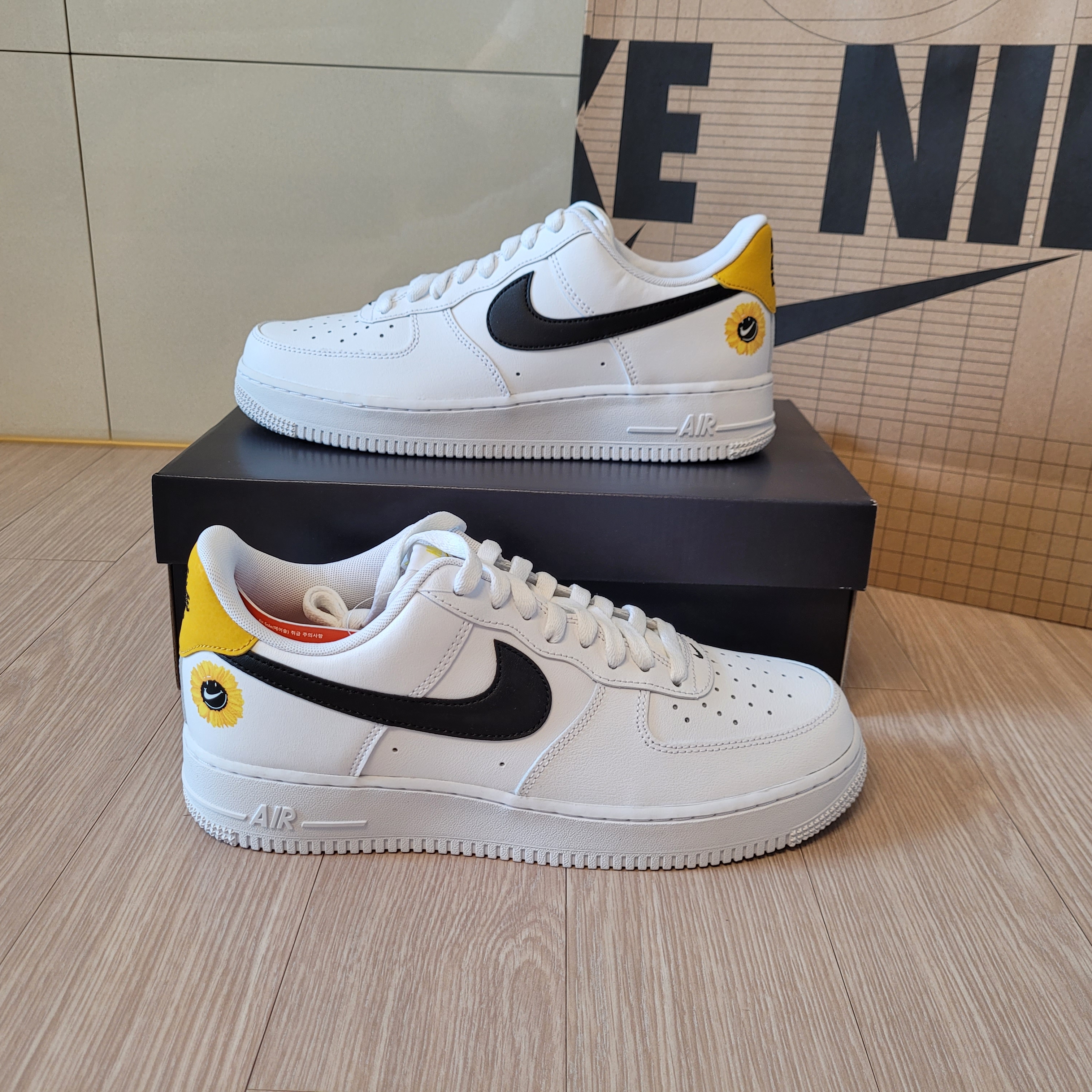 Nike Air Force 1 '07 LV8 2 Have a Nike Day 착용 스타일 - 3