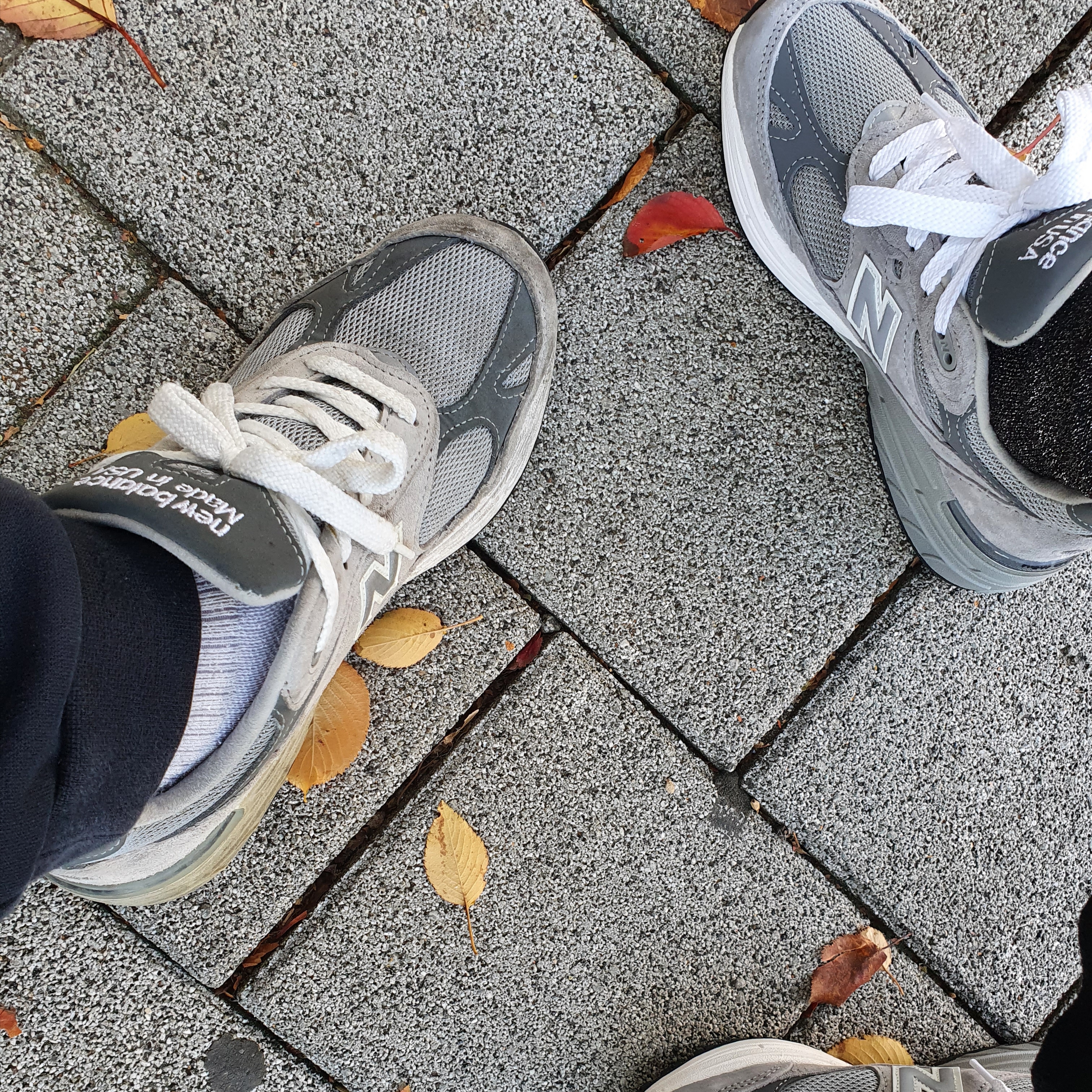(W) New Balance 993 Made in USA Grey - B Standard, New Balance 993 Made in USA Grey - D Standard 착용 스타일 - 2