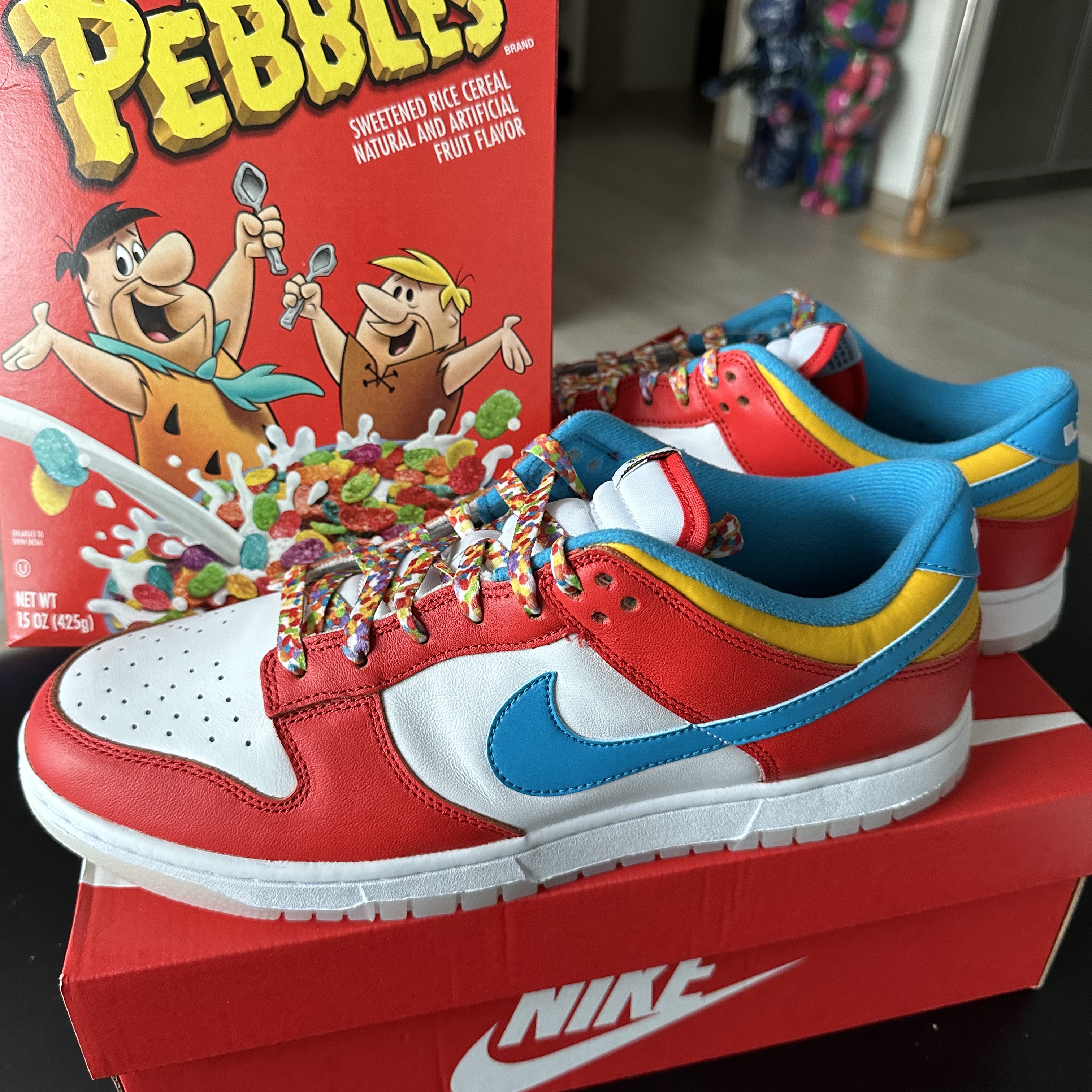 Nike x LeBron James x Fruity Pebbles Dunk Low QS Habanero Red 착용 스타일