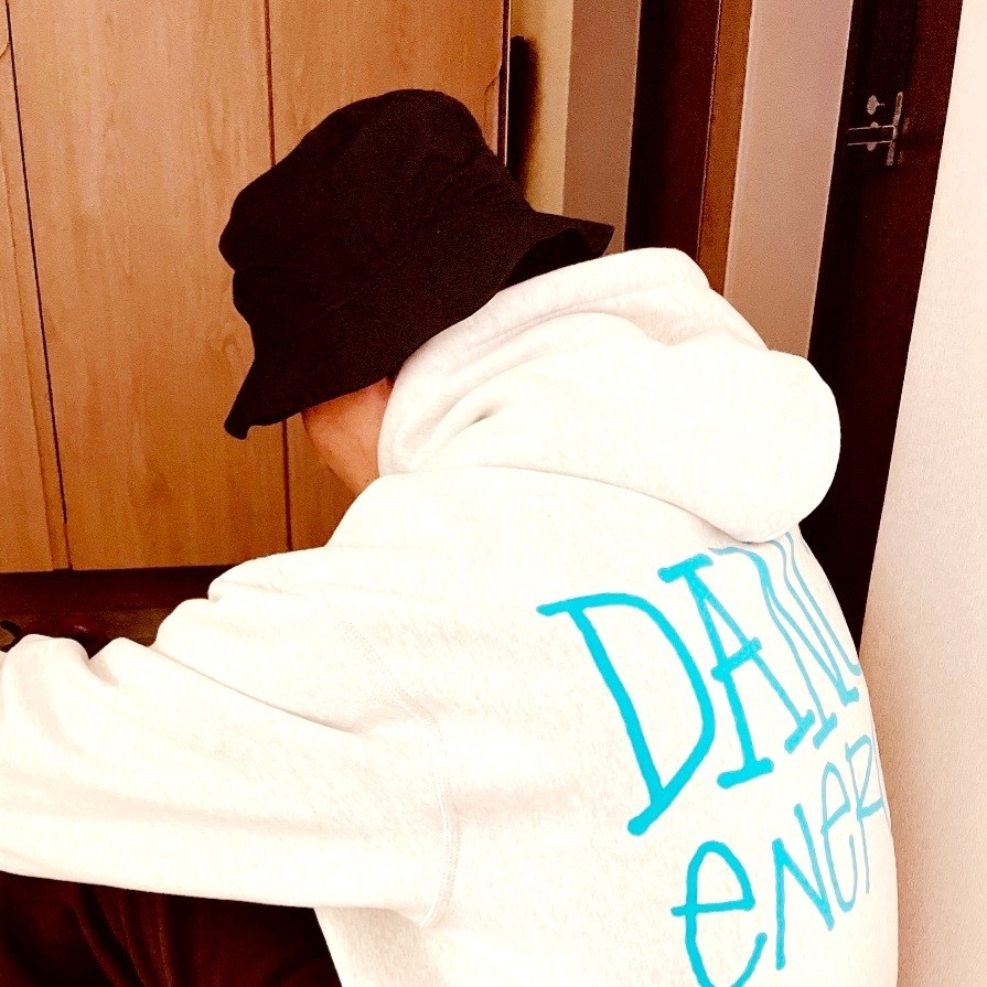 Stussy Dance Energy Hoodie Ash Heather 착용 스타일 - 2