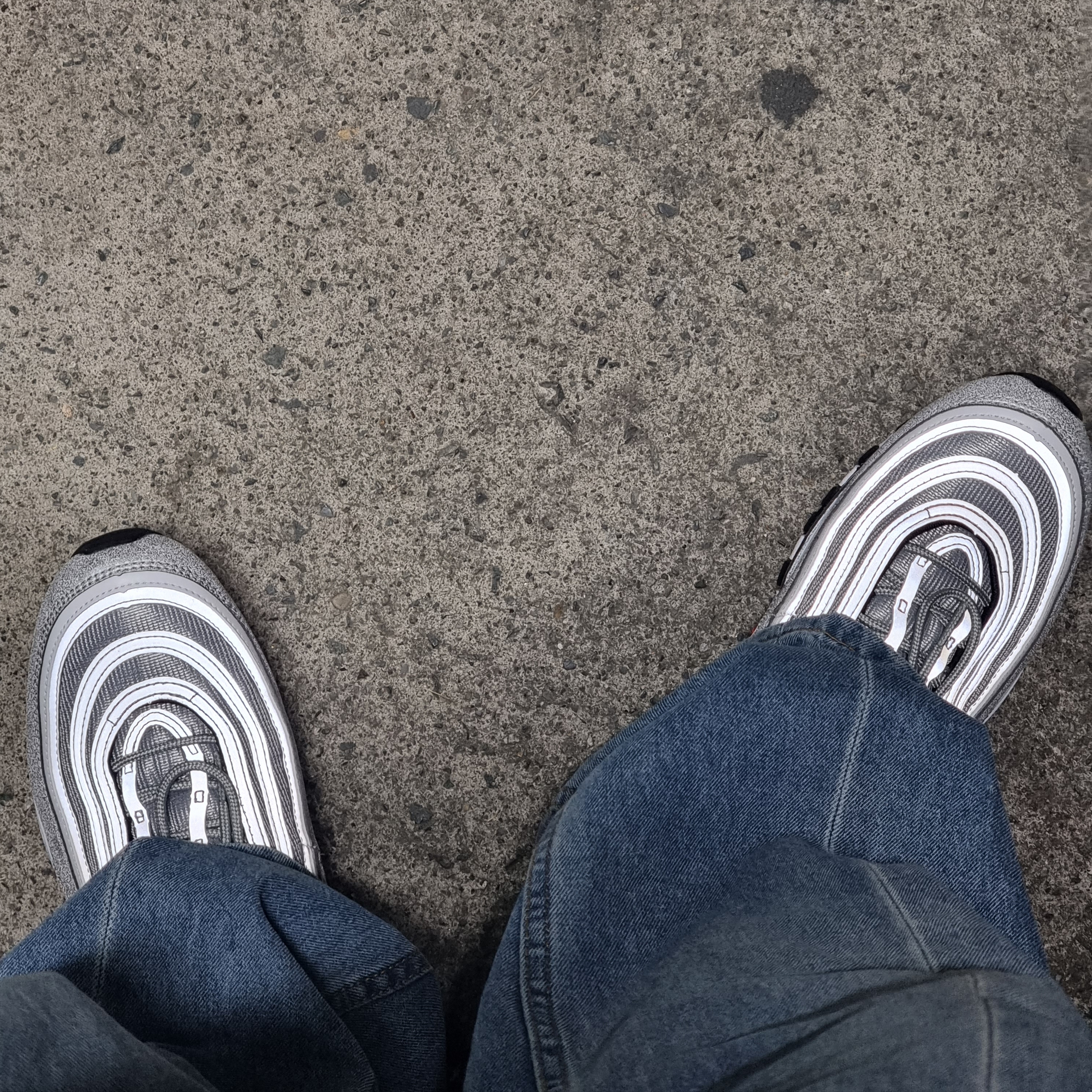 Nike Air Max 97 OG Silver Bullet 2022 착용 스타일 - 2