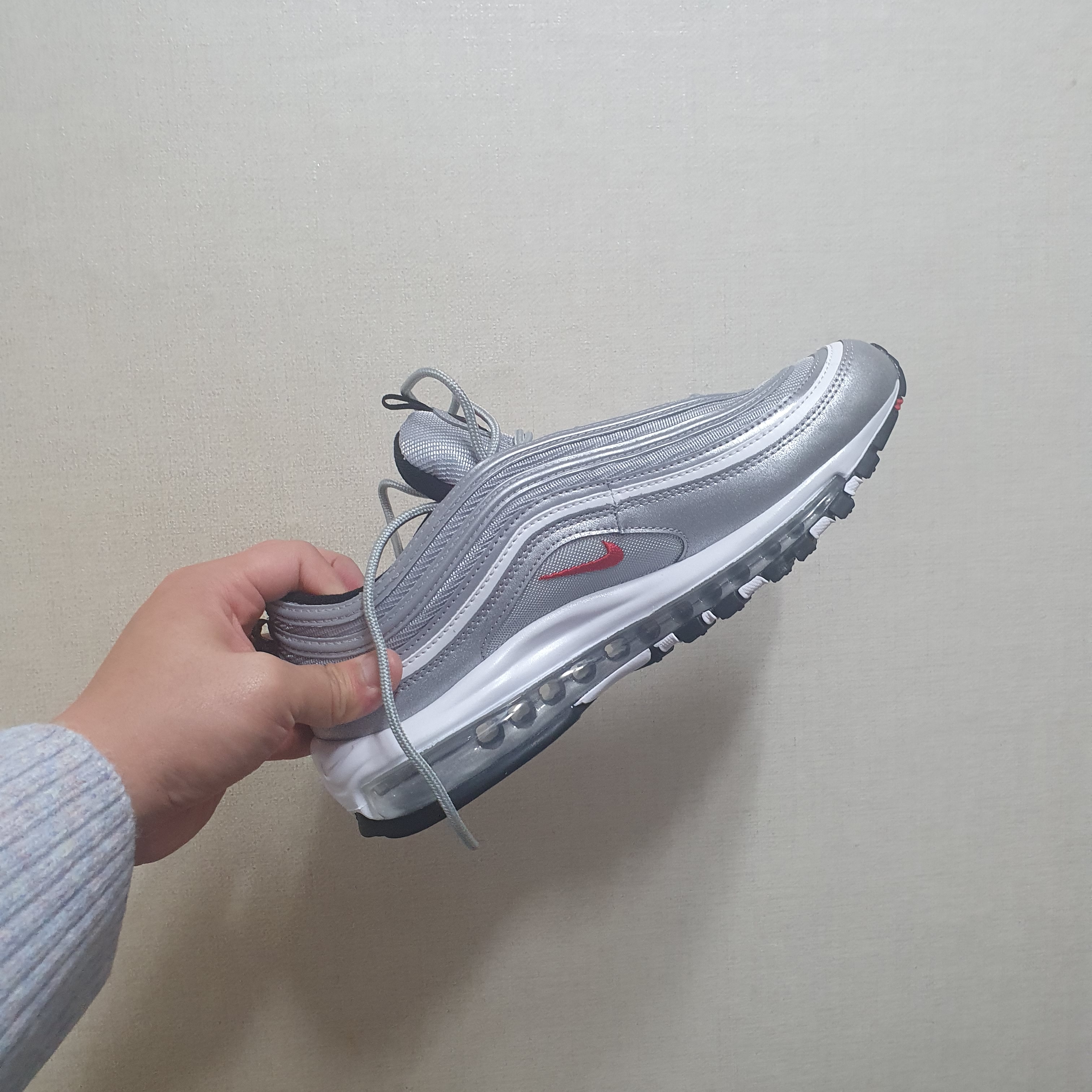 Nike Air Max 97 OG Silver Bullet 2022 착용 스타일