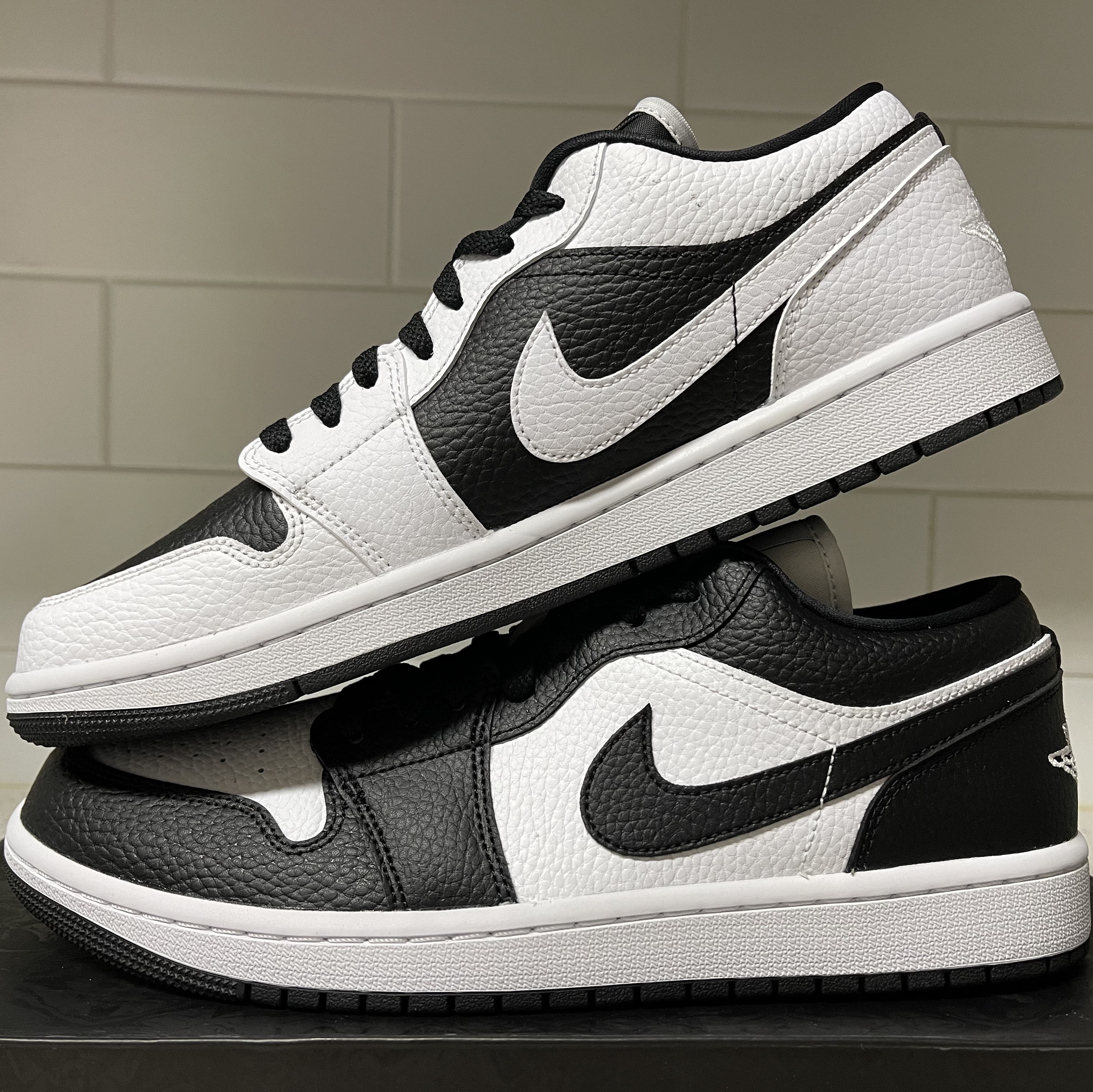 (W) Jordan 1 Low SE Black White 착용 스타일 - 1