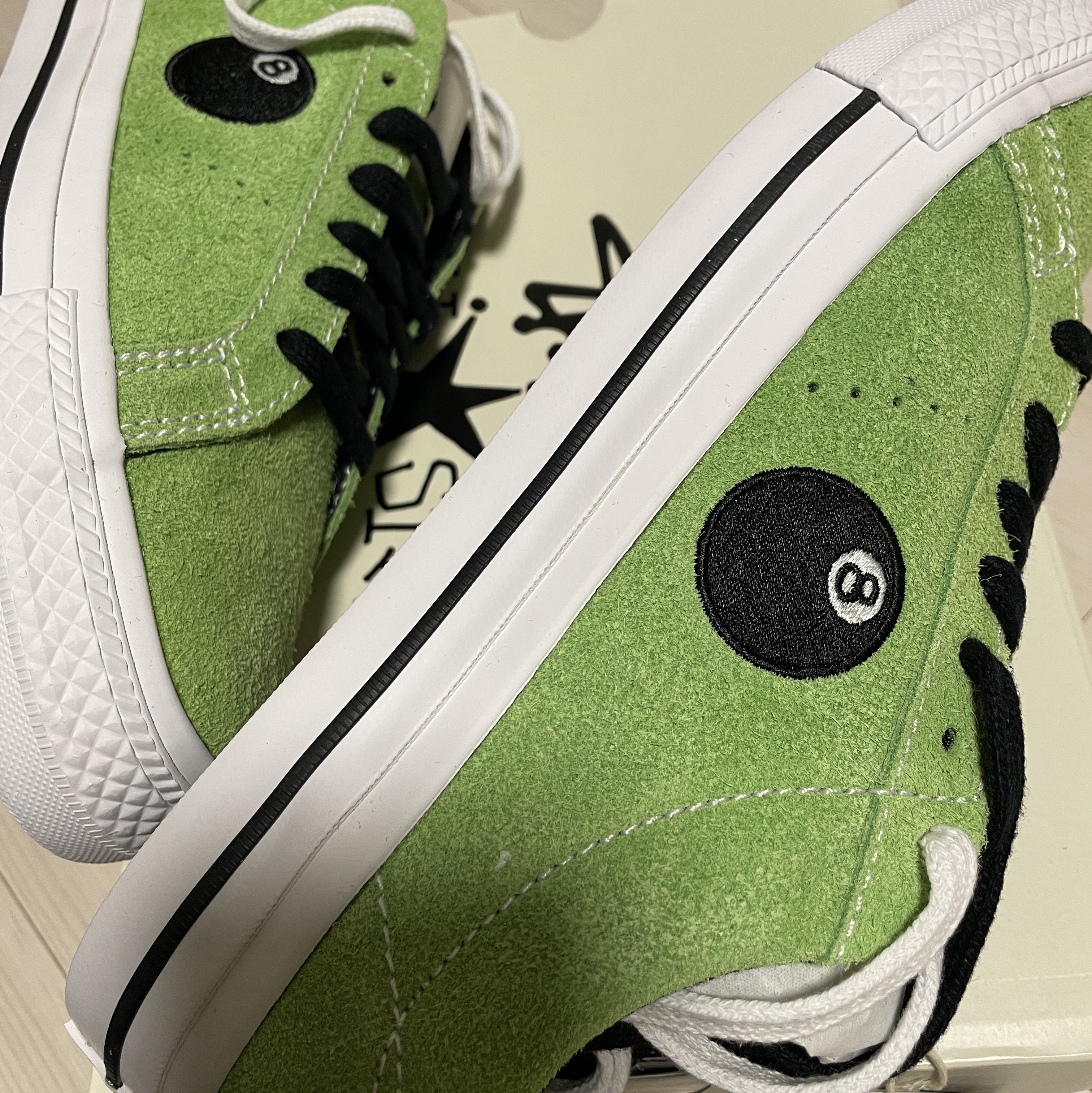 Converse x Stussy One Star Pro Ox 8 Ball Green 착용 스타일 - 2