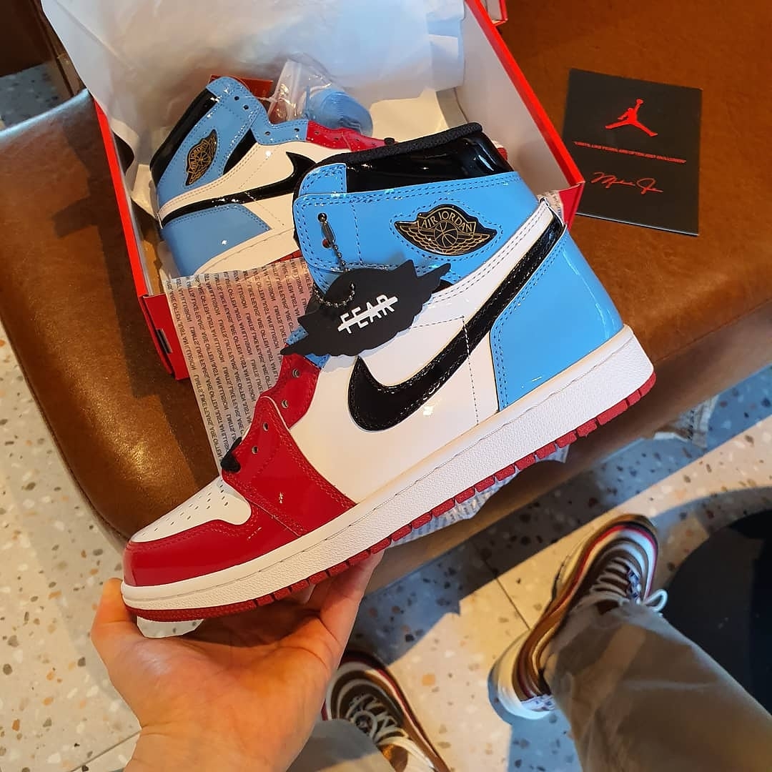 Jordan 1 Retro High Fearless UNC Chicago 착용 스타일
