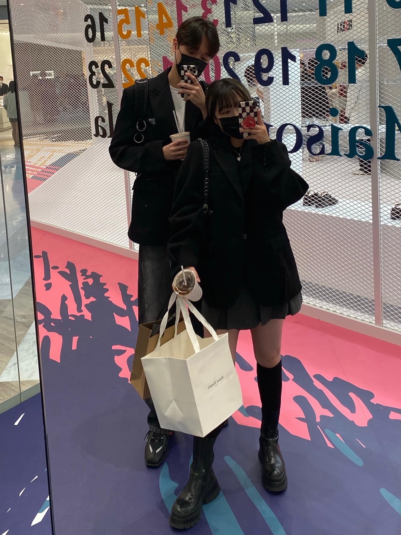 Prada Enameled Triangle Pin with Saffiano Trim Black, Nike x Martine Rose Shox MR4 Black 착용 스타일 - 2