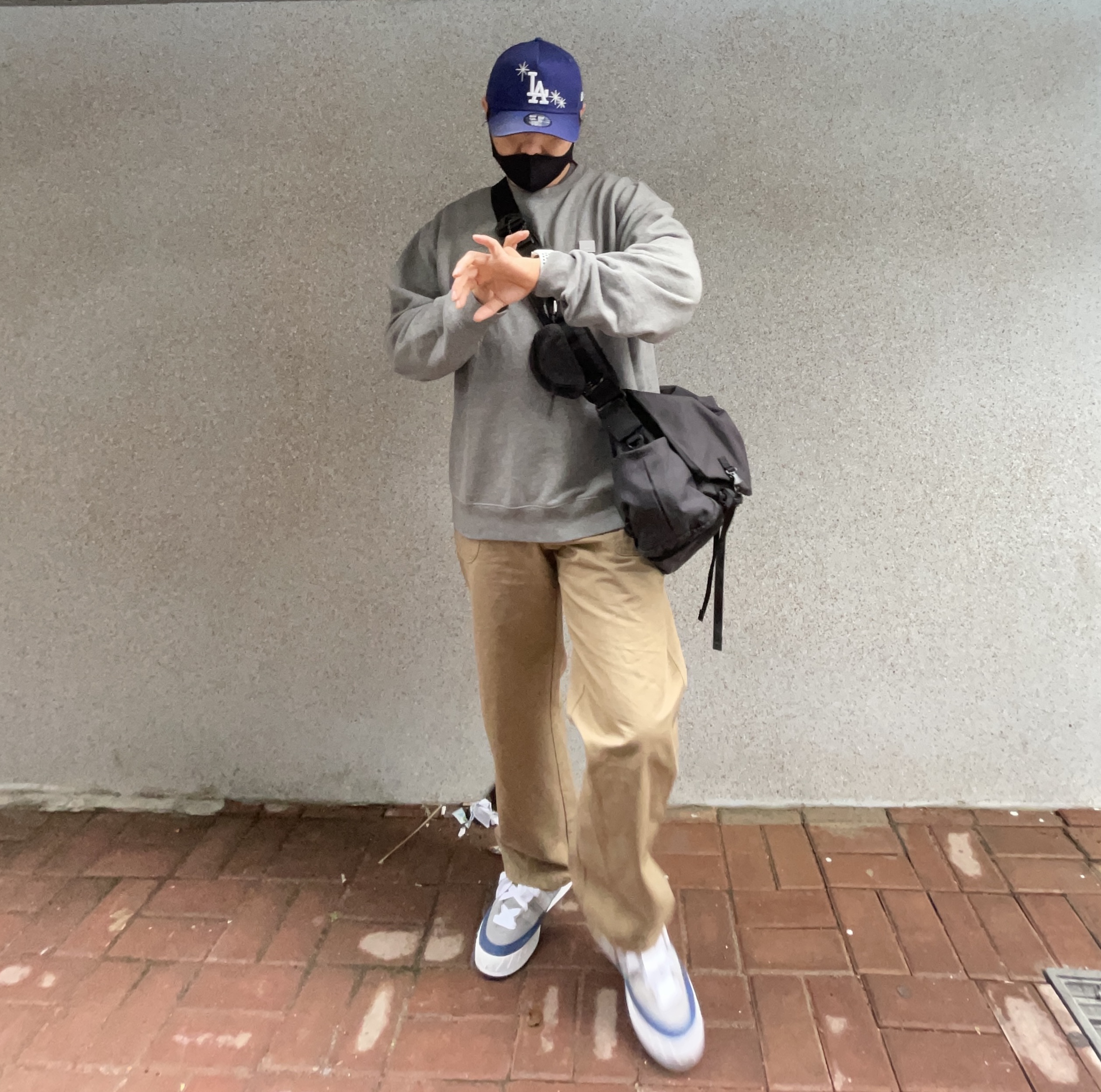 Adidas x Human Made Adimatic Gray 착용 스타일 - 3