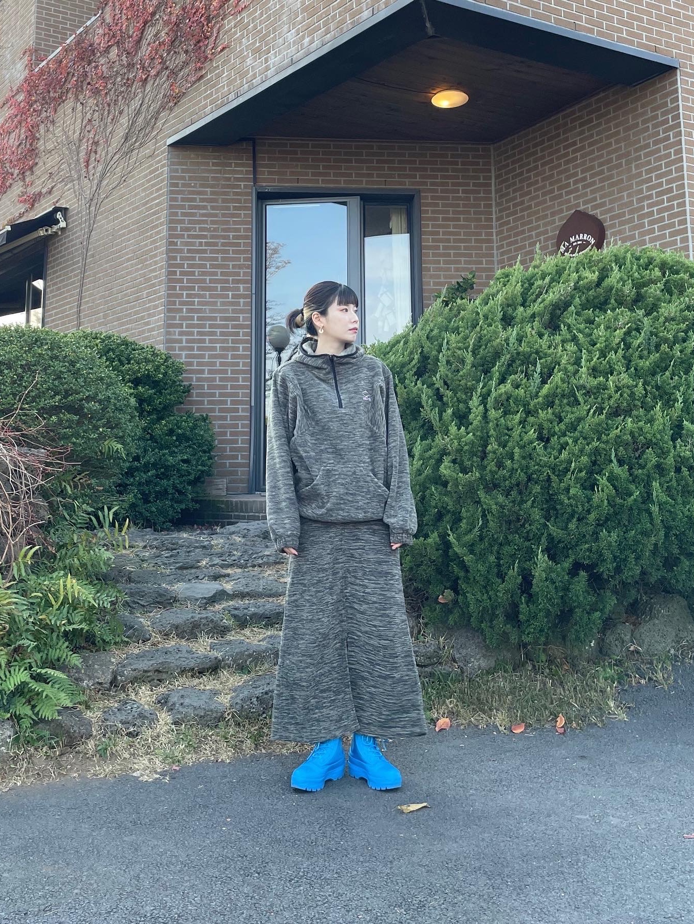 Converse x Ambush Chuck Taylor All Star Duck Boot Blithe 착용 스타일 - 1