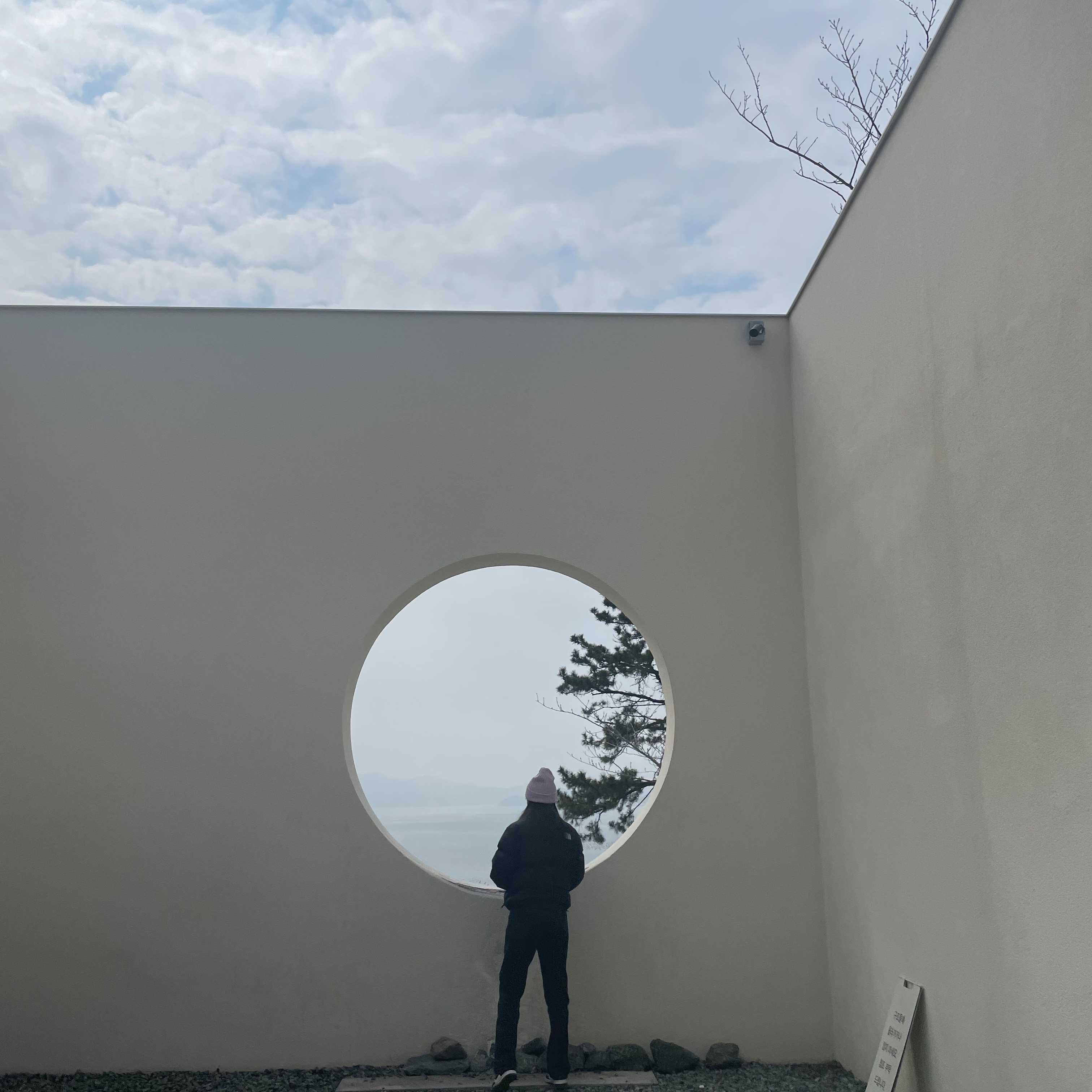 The North Face 1996 Eco Nuptse Jacket Black 착용 스타일 - 1