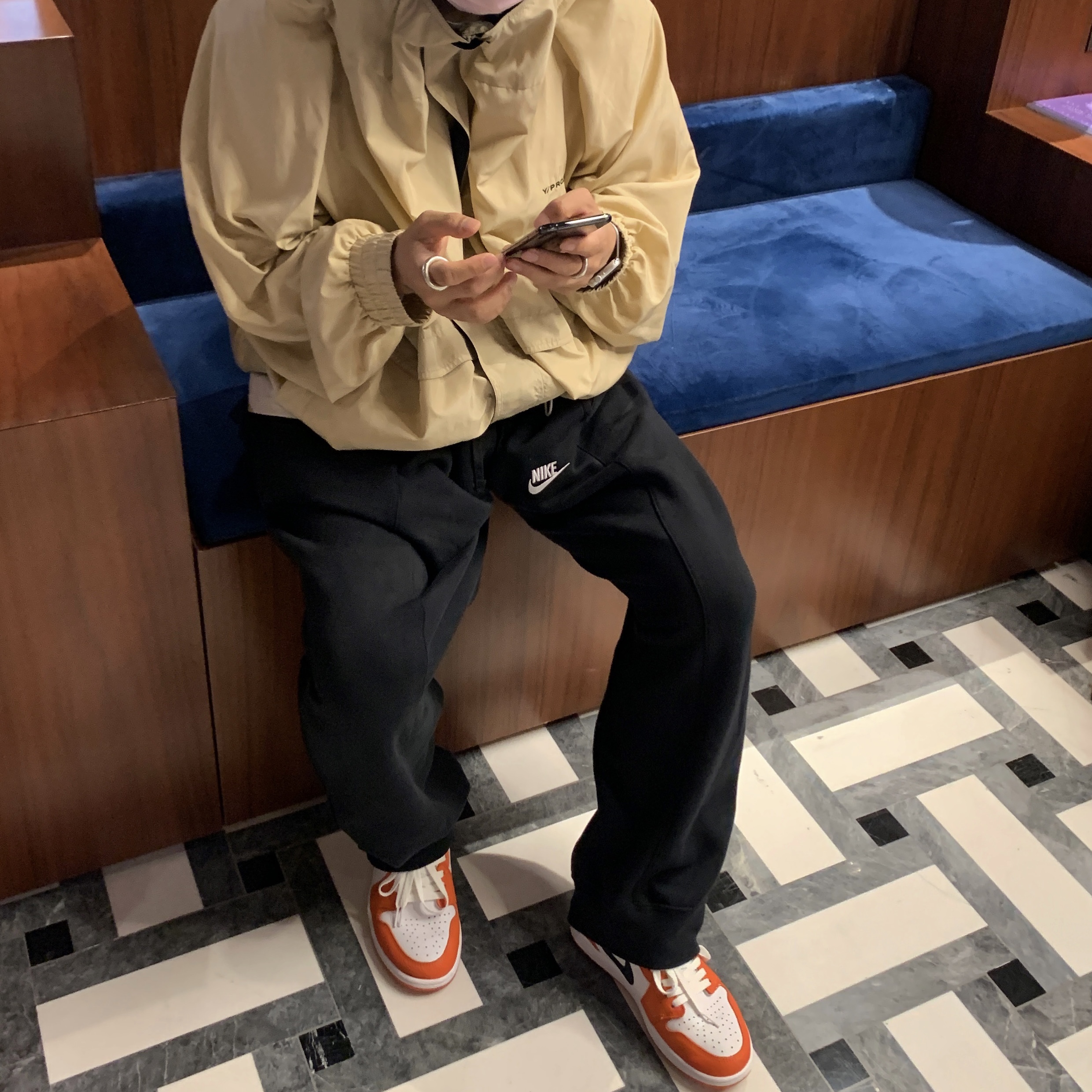 Jordan 1 Low OG Starfish 착용 스타일