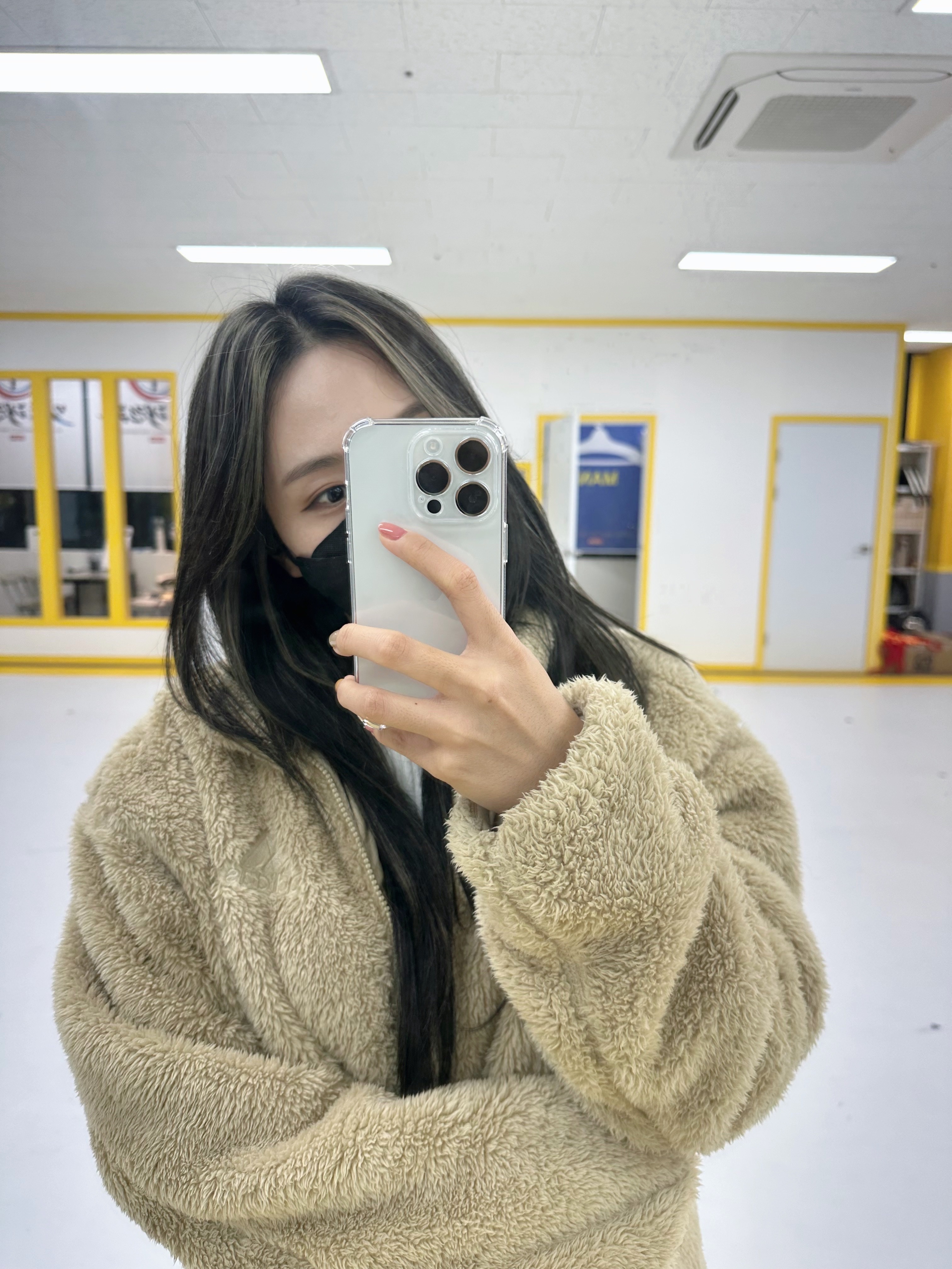 Apple iPhone 14 Pro 128GB Silver (Korean Ver.) 착용 스타일