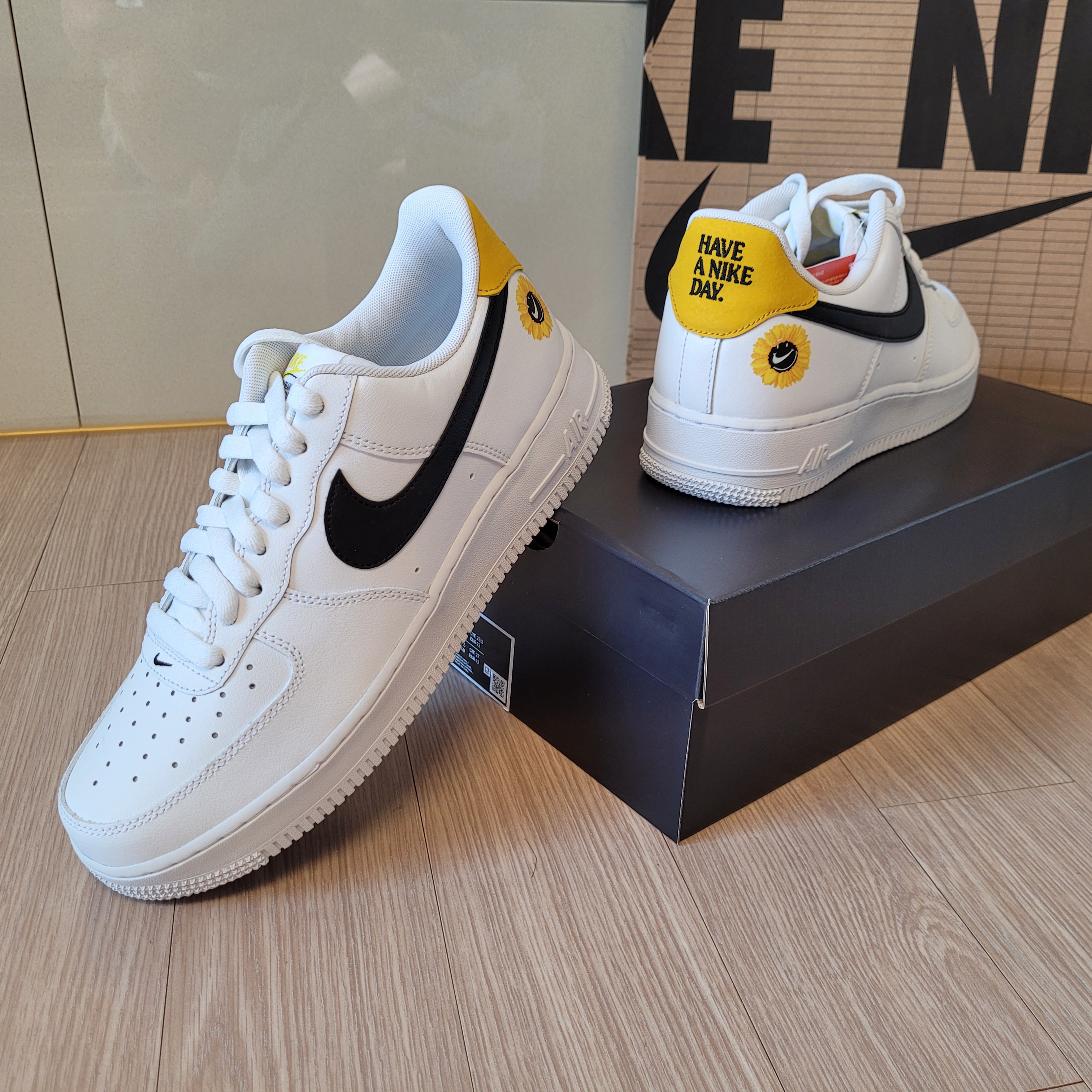 Nike Air Force 1 '07 LV8 2 Have a Nike Day 착용 스타일 - 4