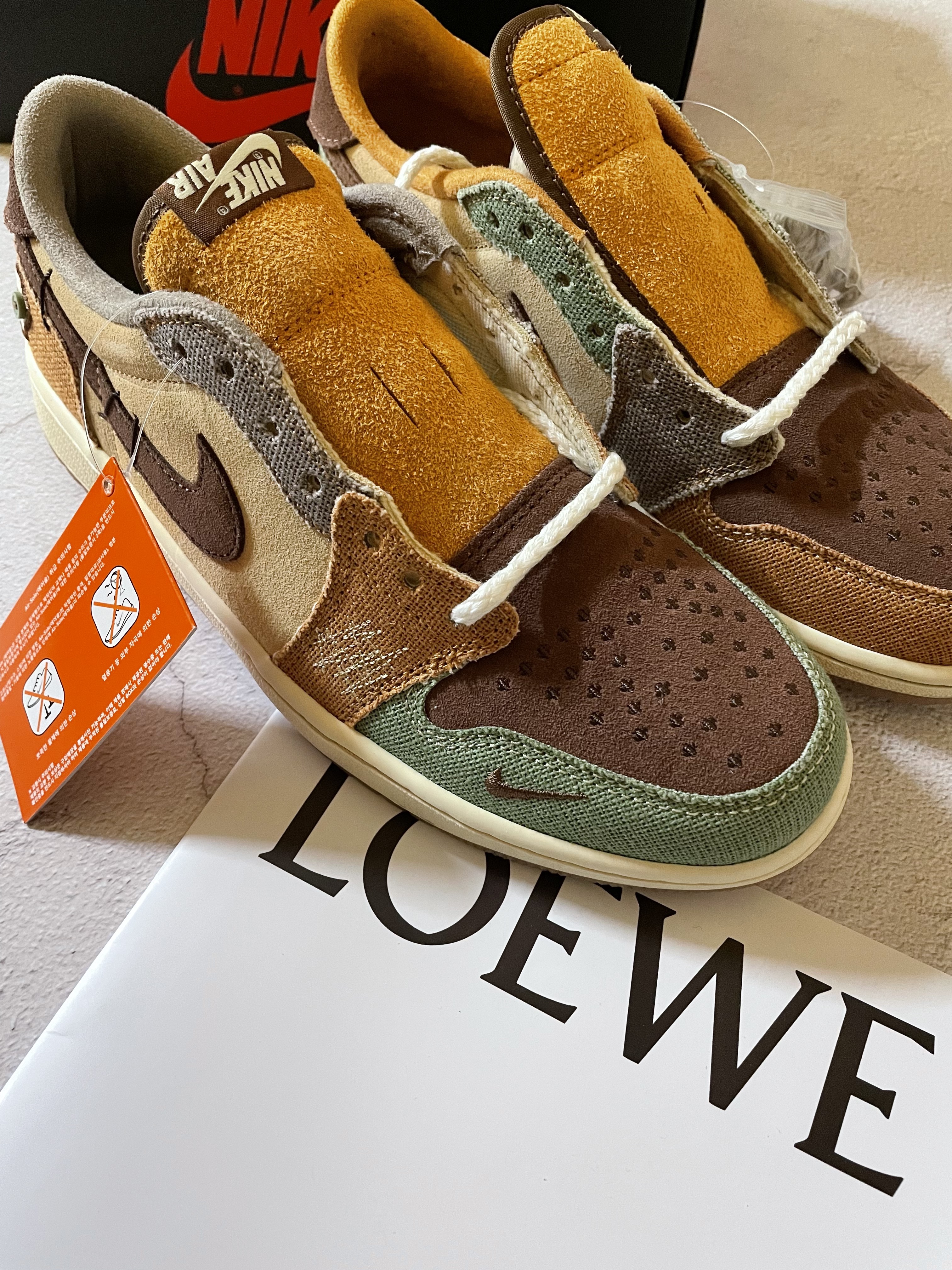 Jordan 1 x Zion Williamson Retro Low OG Flax and Oil Green 착용 스타일 - 5