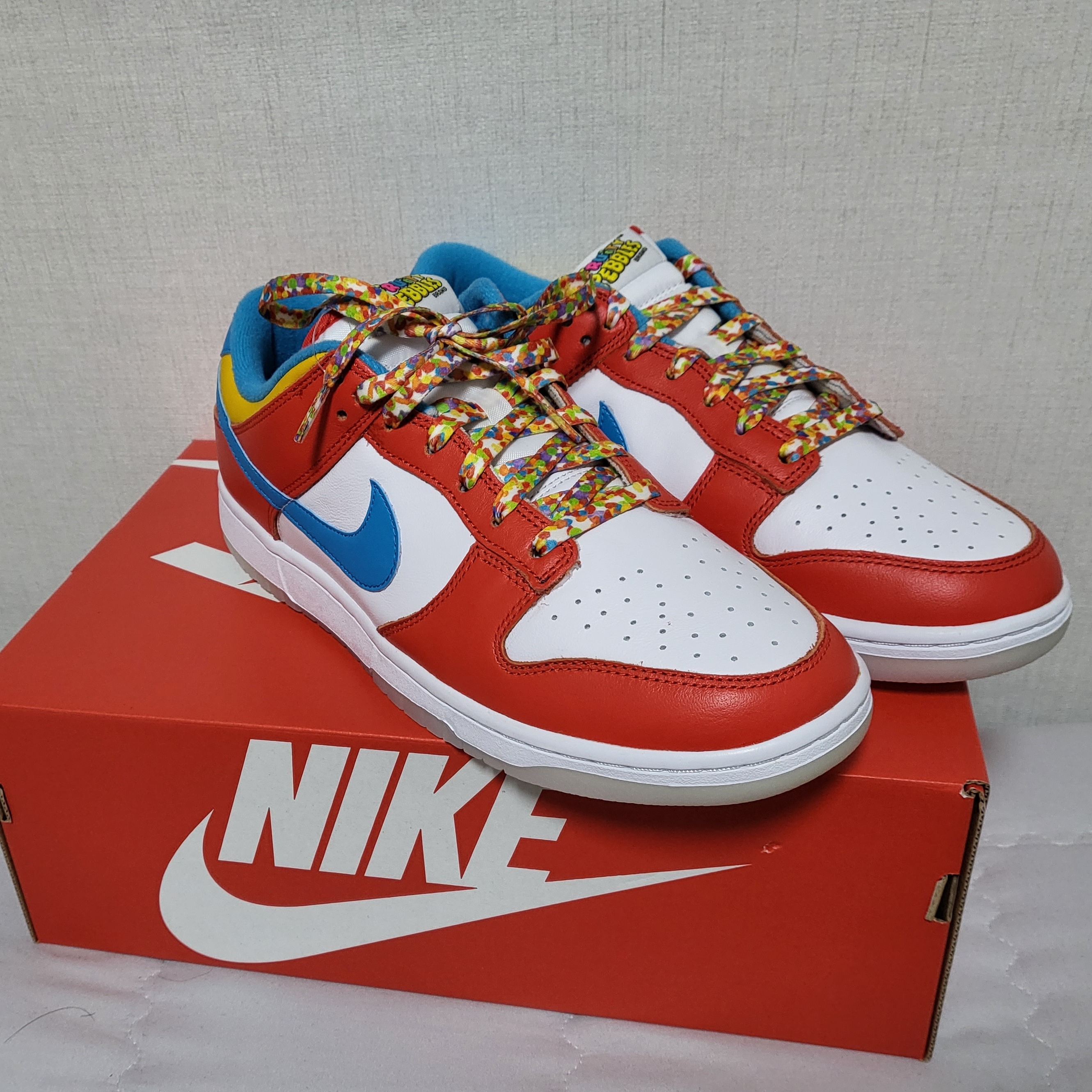 Nike x LeBron James x Fruity Pebbles Dunk Low QS Habanero Red 착용 스타일