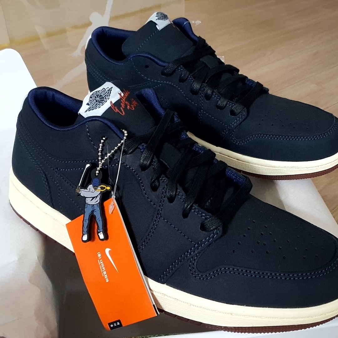 Jordan 1 x Eastside Golf Low Midnight Navy 착용 스타일 - 1