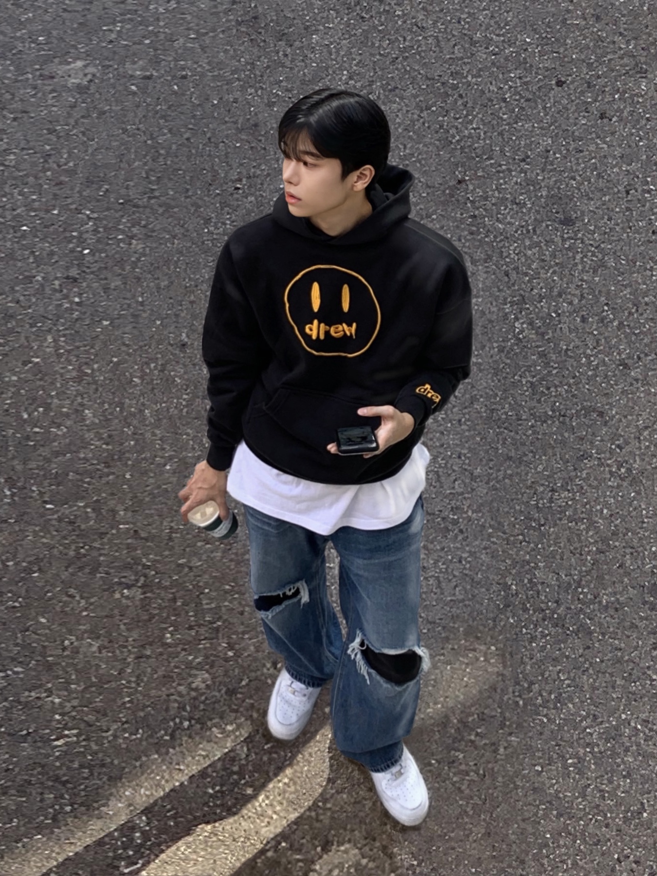 Drew House Painted Mascot Hoodie Black - Ssense Exclusive 착용 스타일 - 1