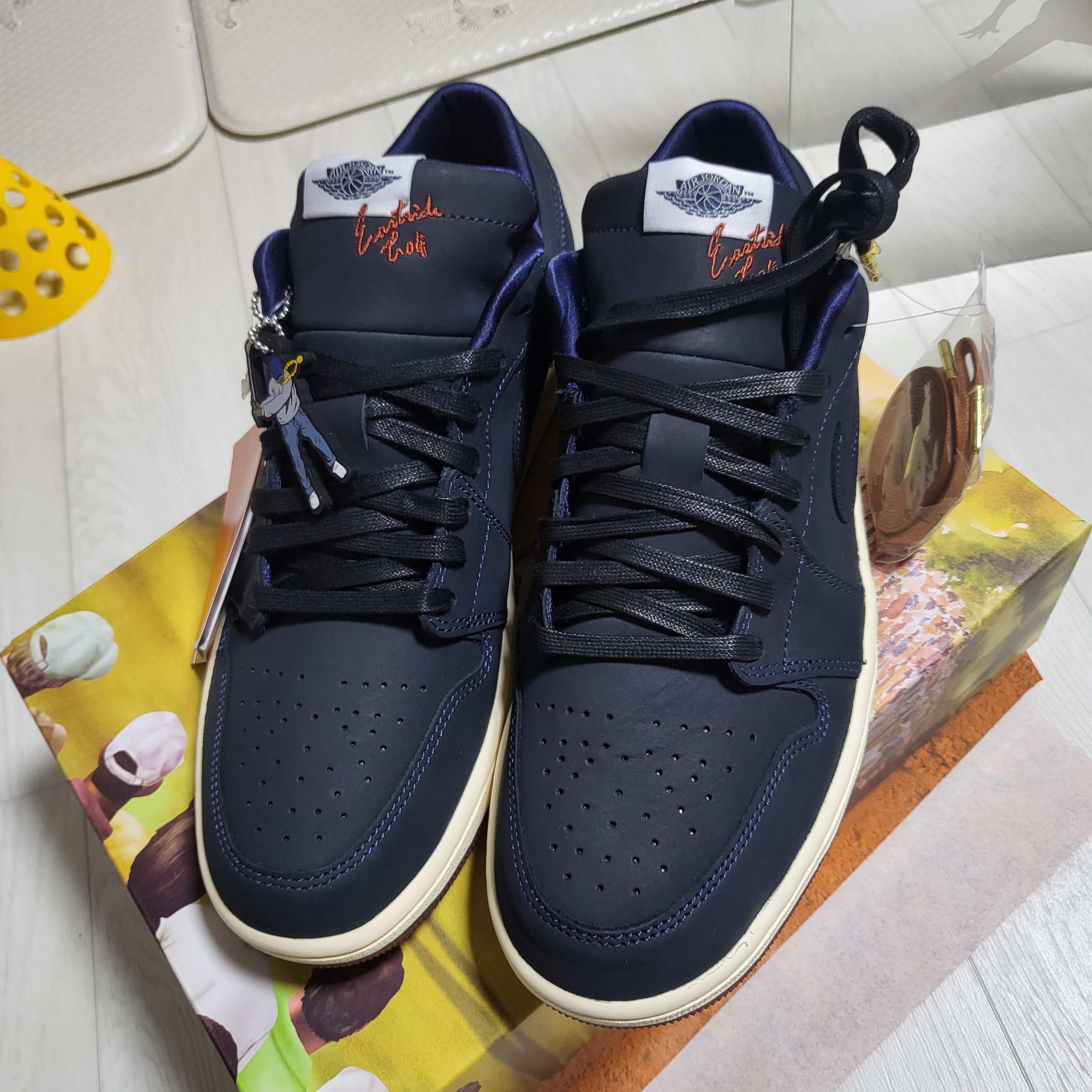 Jordan 1 x Eastside Golf Low Midnight Navy 착용 스타일 - 2
