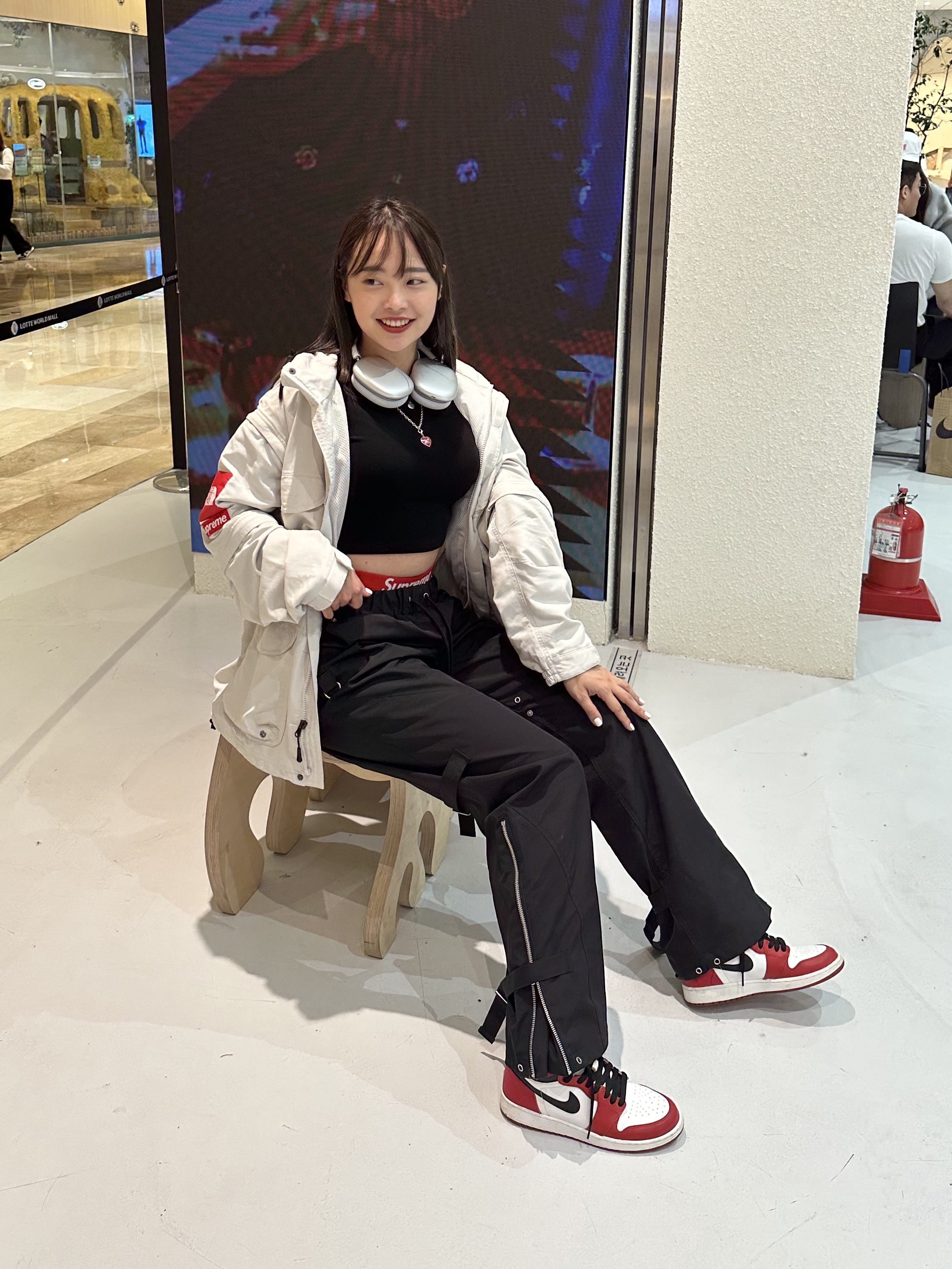 Supreme x The North Face Trekking Convertible Jacket Stone - 22SS, (GS) Jordan 1 Retro High OG Chicago 2015 착용 스타일 - 3