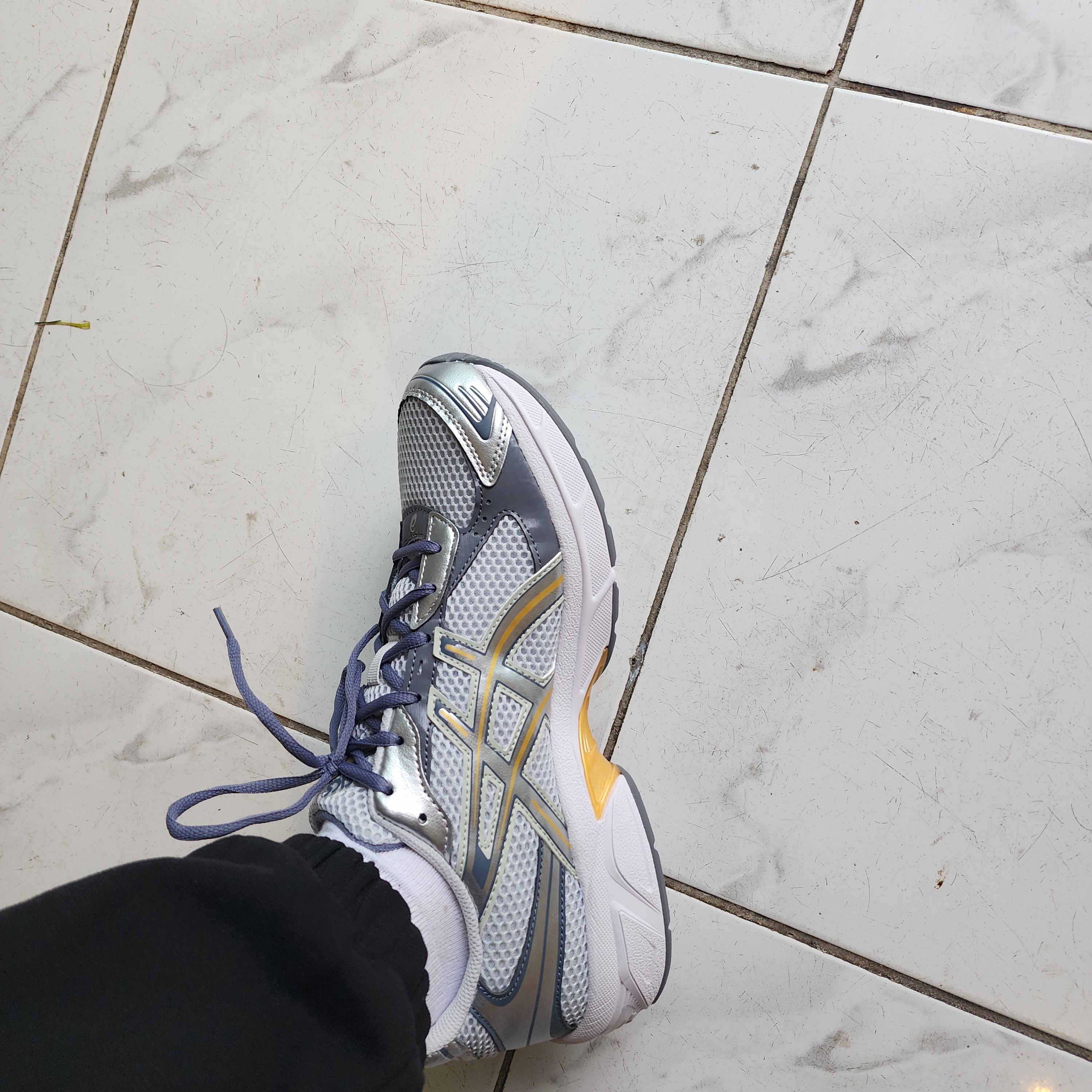 Asics Gel-1130 Polar Shade Pure Silver 착용 스타일 - 1