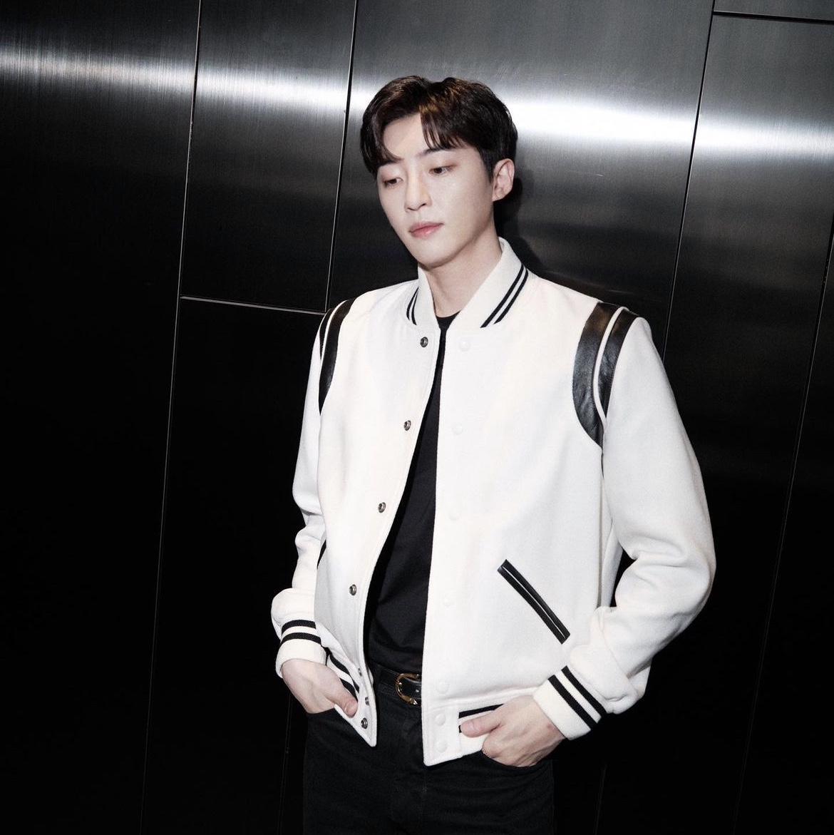 Saint Laurent Teddy Jacket in Wool Naturel 착용 스타일
