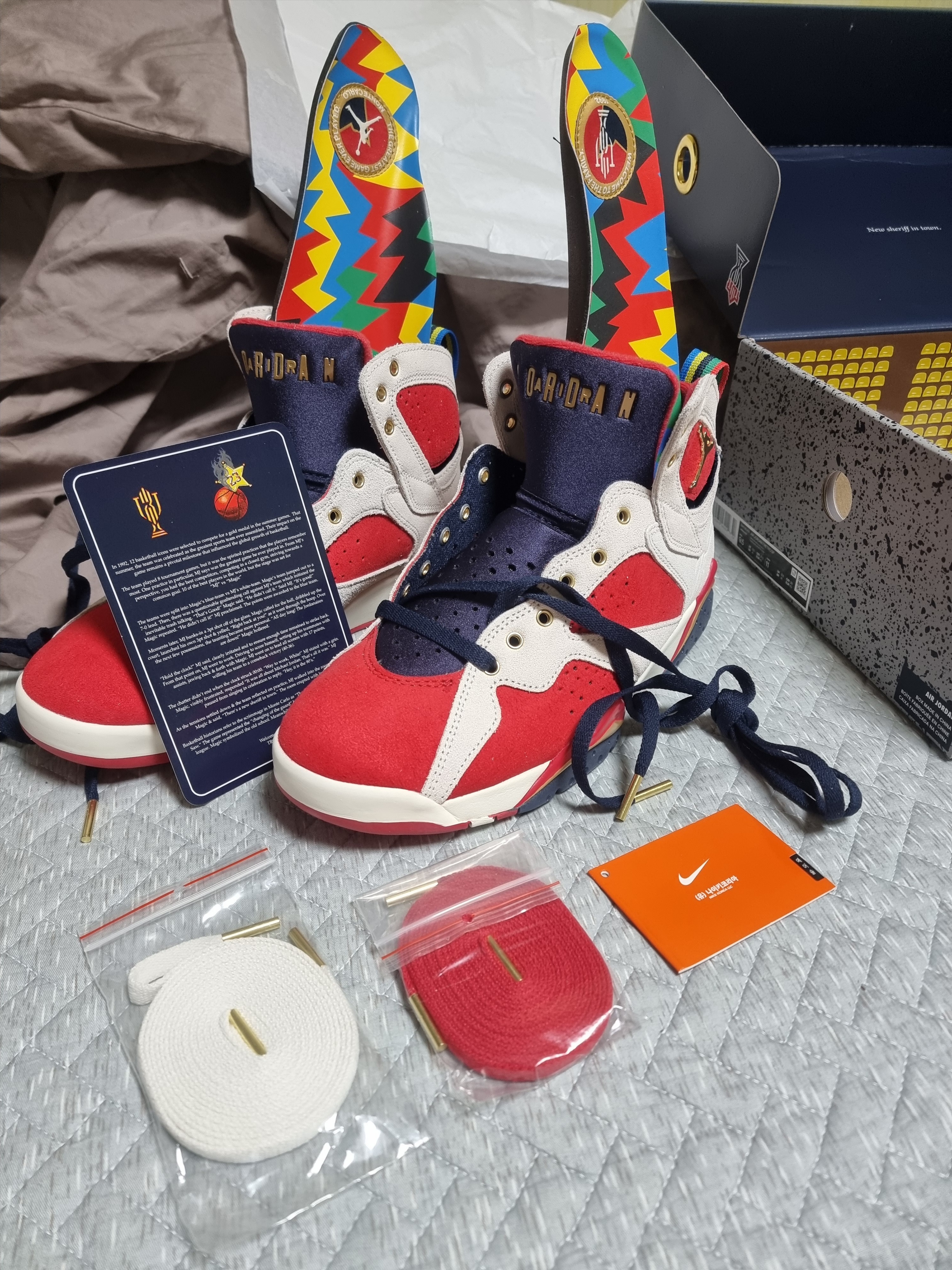 Jordan 7 x Trophy Room Retro SP True Red and Obsidian 착용 스타일 - 2