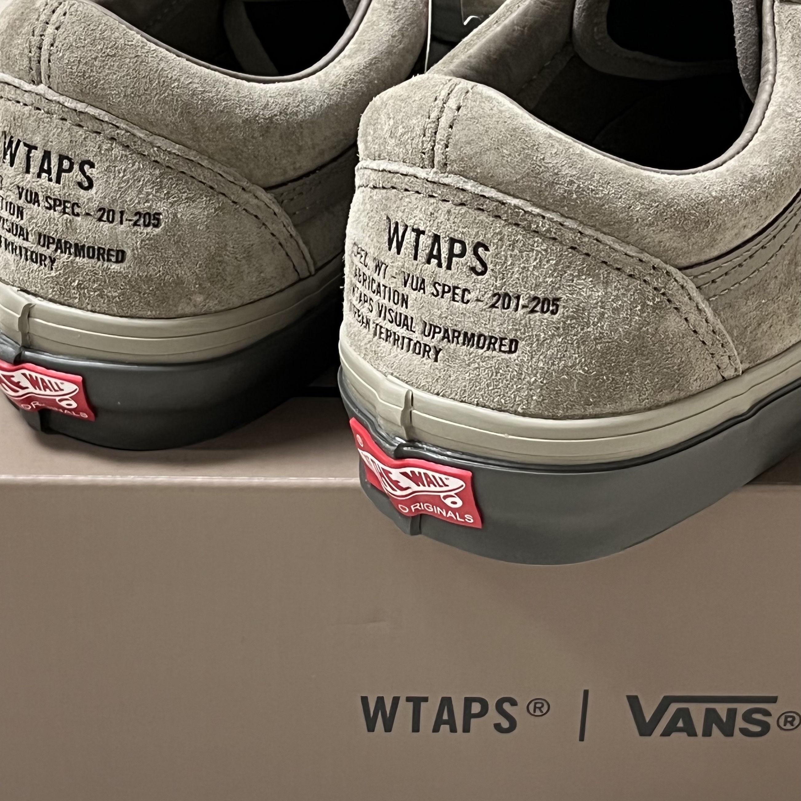 Vans Vault x WTAPS OG Old Skool LX Coyote 착용 스타일 - 3