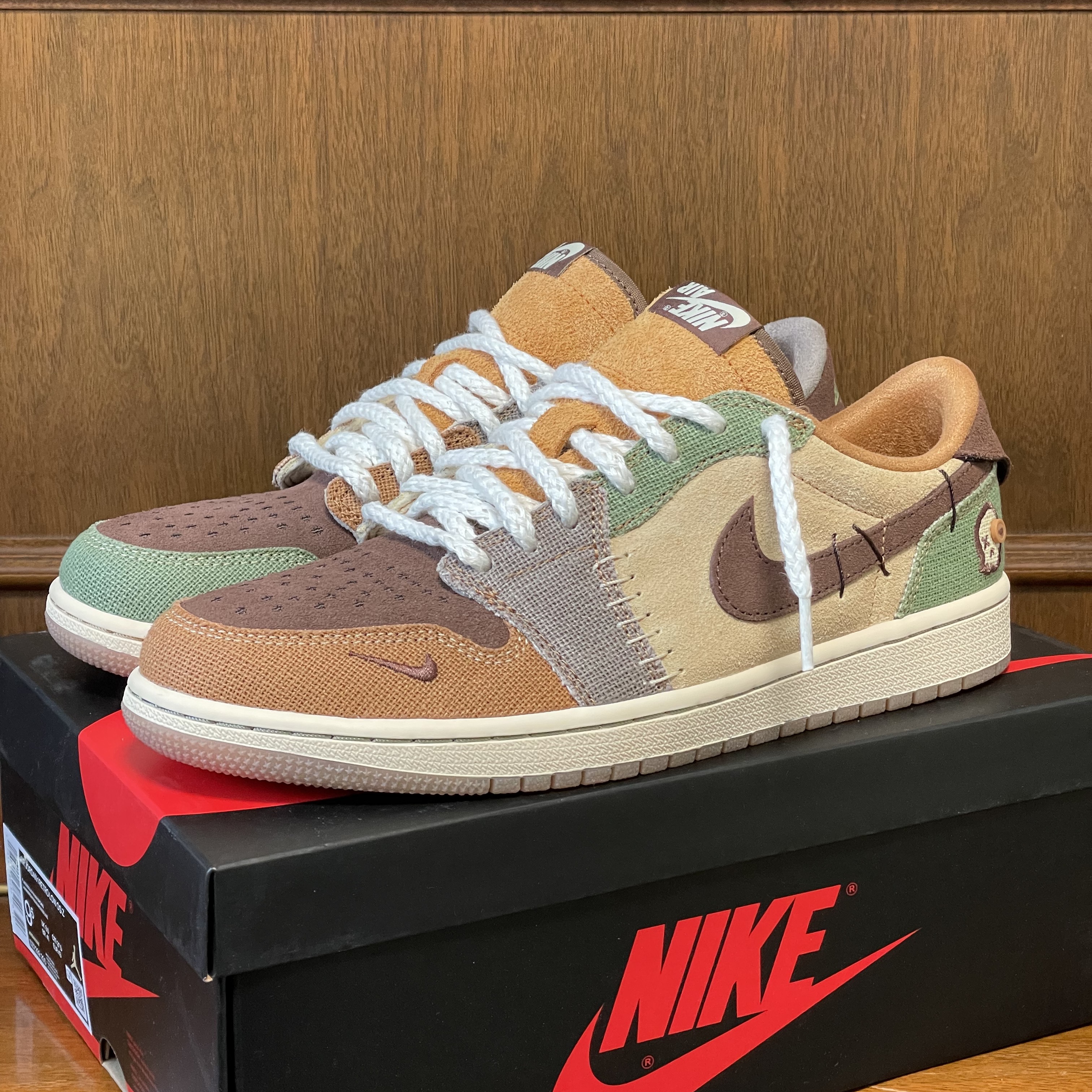 Jordan 1 x Zion Williamson Retro Low OG Flax and Oil Green 착용 스타일 - 3