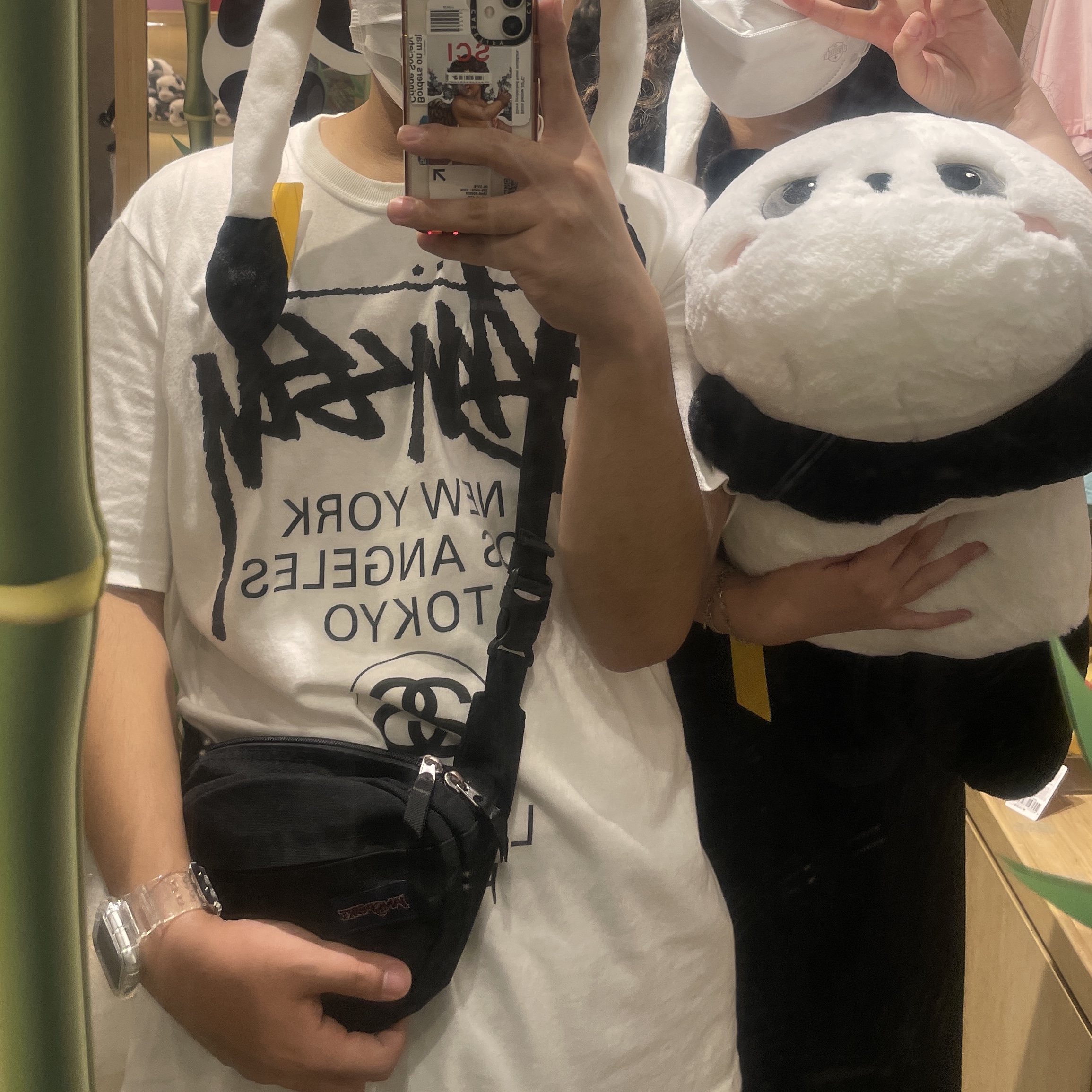 Stussy World Tour T-Shirt White 착용 스타일