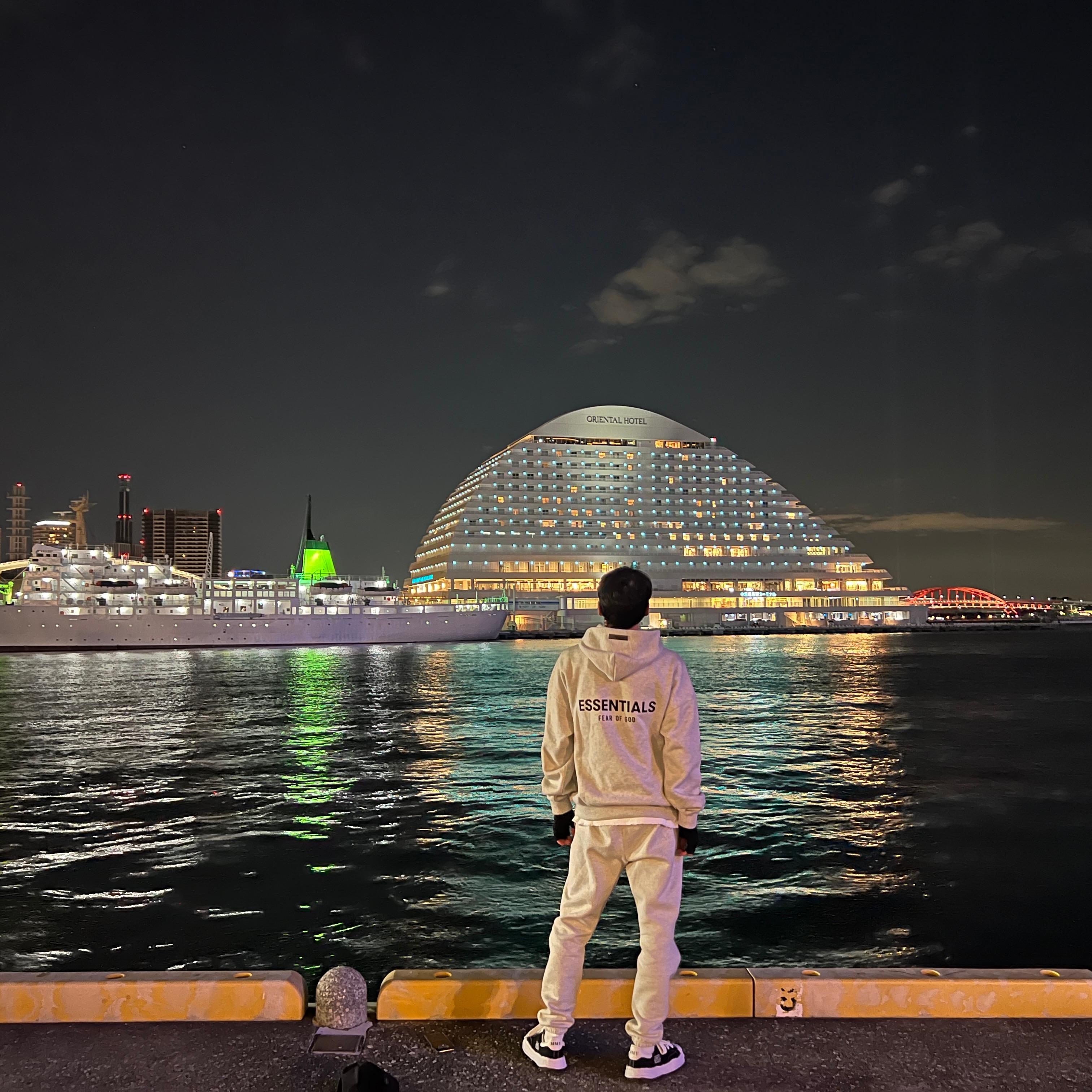 Essentials The Core Collection Hoodie Light Oatmeal, Essentials The Core Collection Sweatpants Light Oatmeal 착용 스타일 - 4