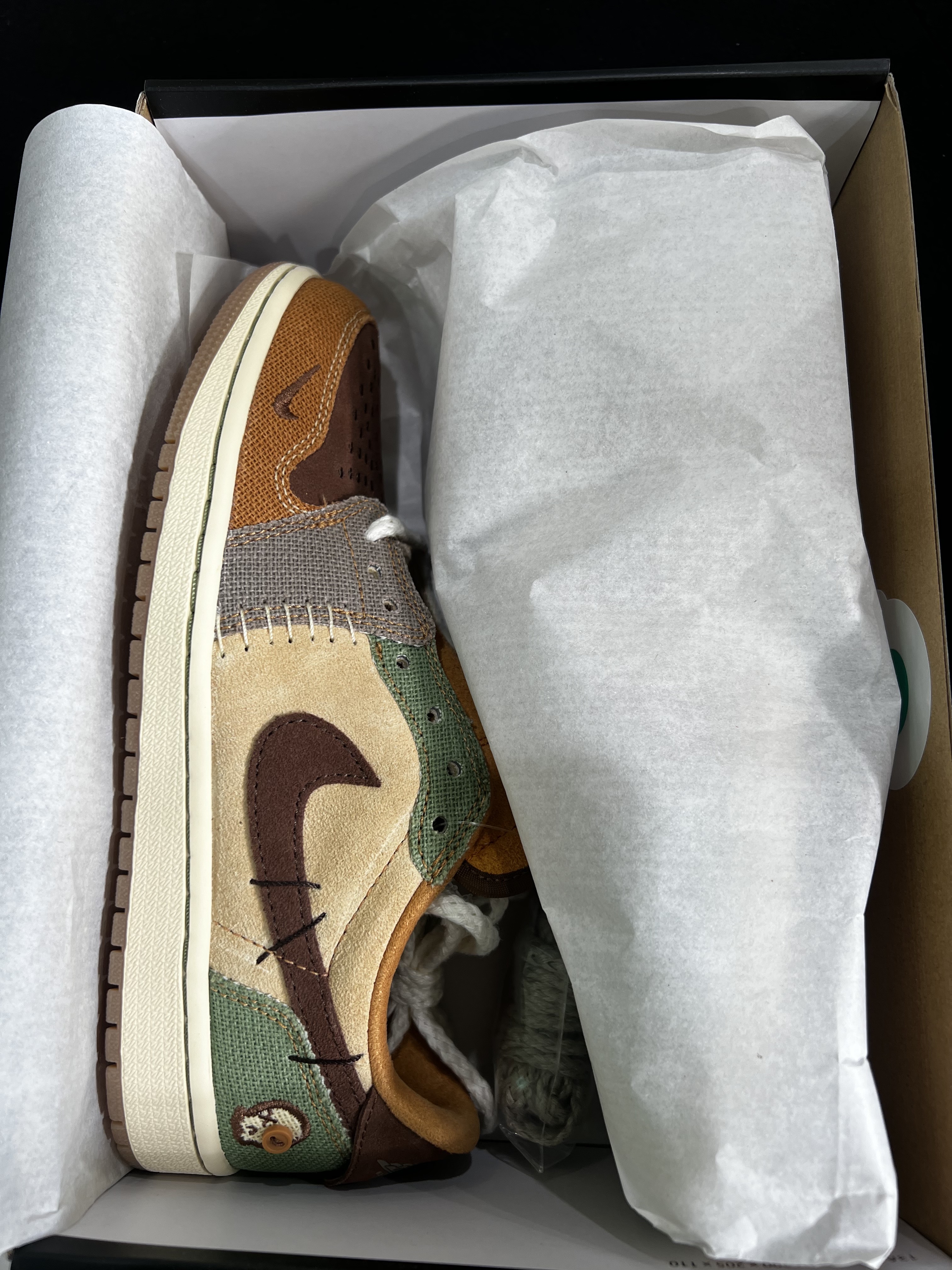 Jordan 1 x Zion Williamson Retro Low OG Flax and Oil Green 착용 스타일