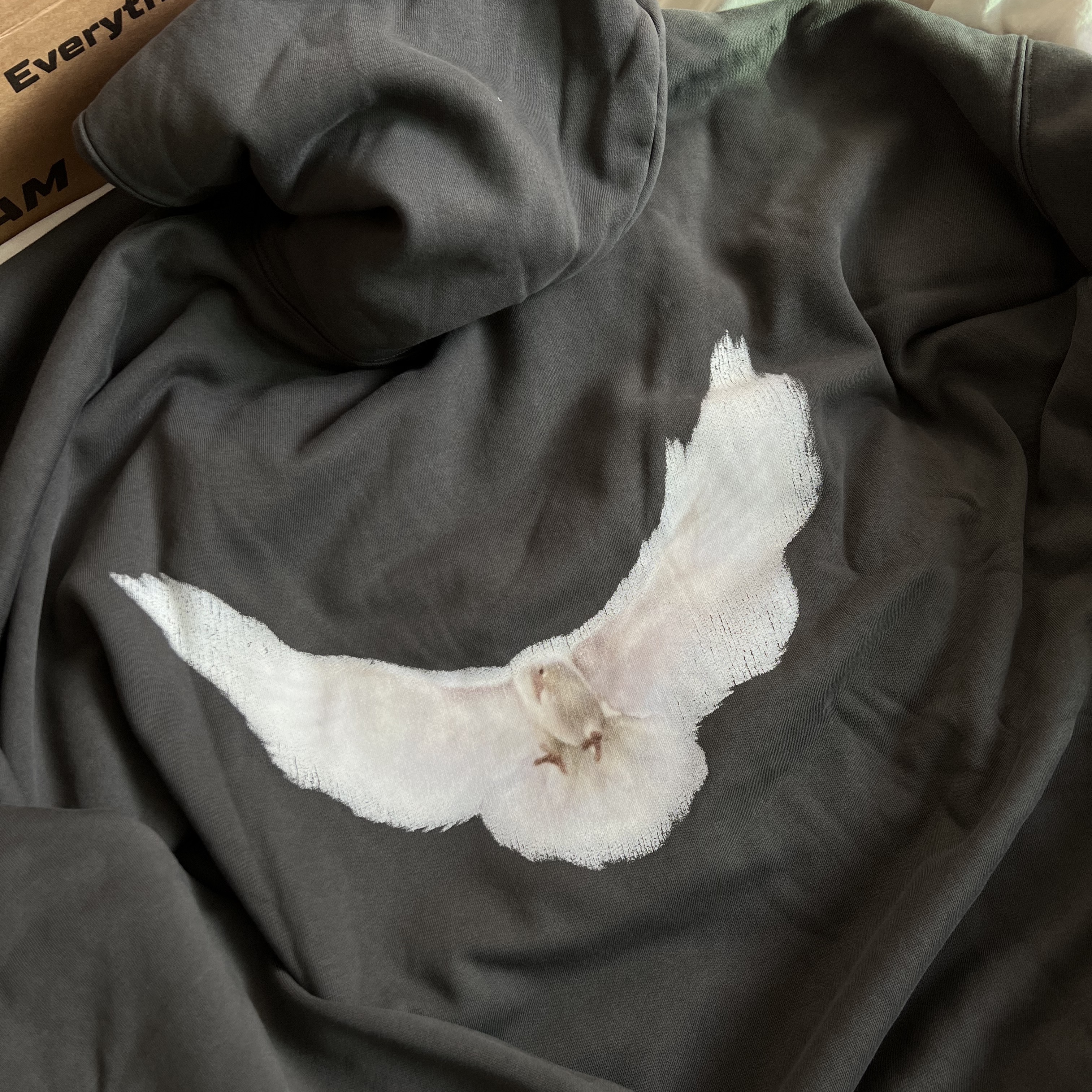 Yeezy Gap Engineered By Balenciaga Dove Hoodie Black 착용 스타일