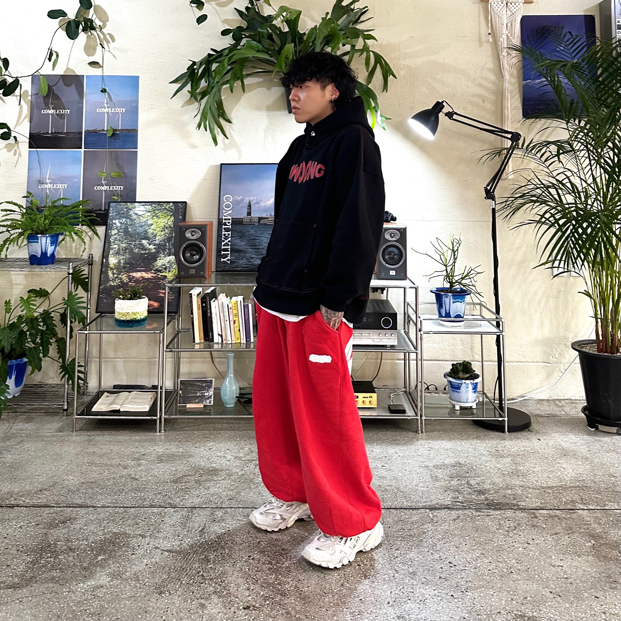 Balenciaga Track.2 Sneakers White 착용 스타일 - 2