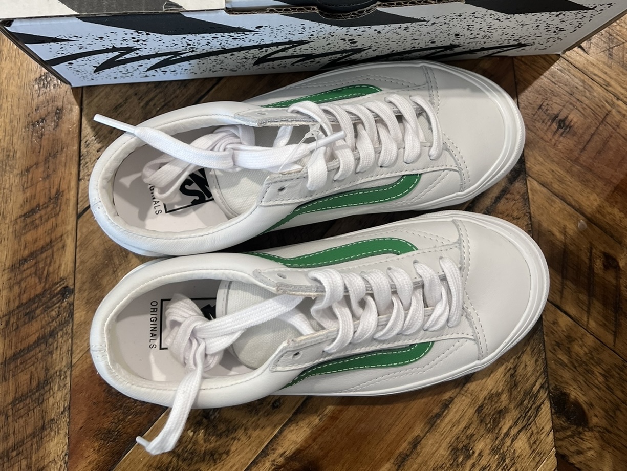 Vans Vault OG Style 36 LX Green 착용 스타일 - 3