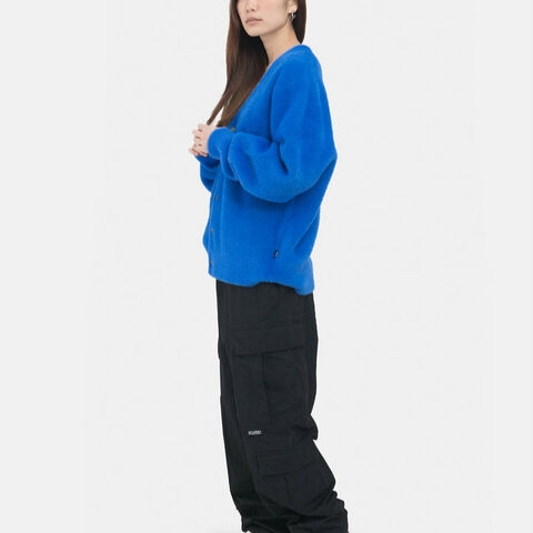 Stussy Shaggy Cardigan Royal Blue 착용 스타일