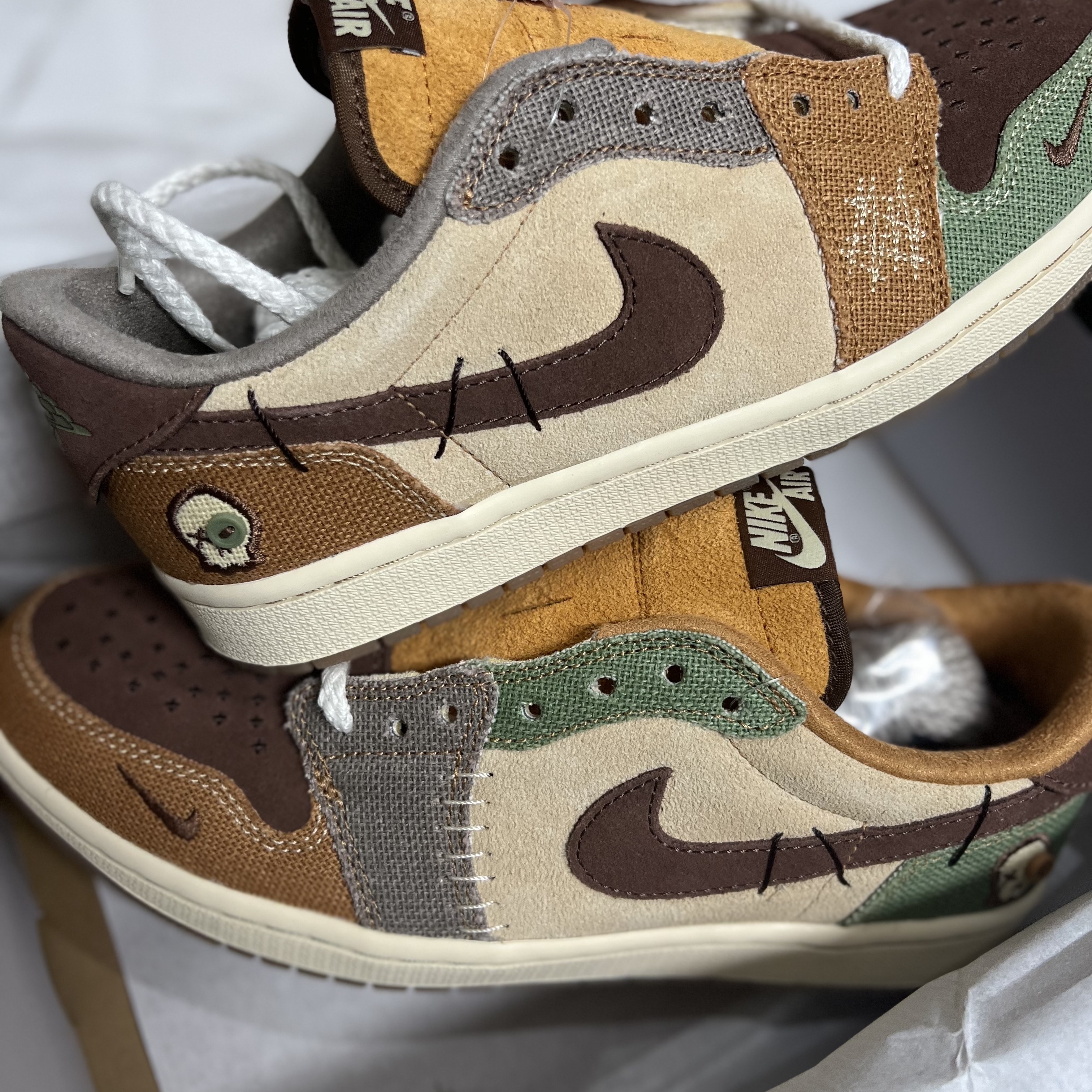 Jordan 1 x Zion Williamson Retro Low OG Flax and Oil Green 착용 스타일 - 2