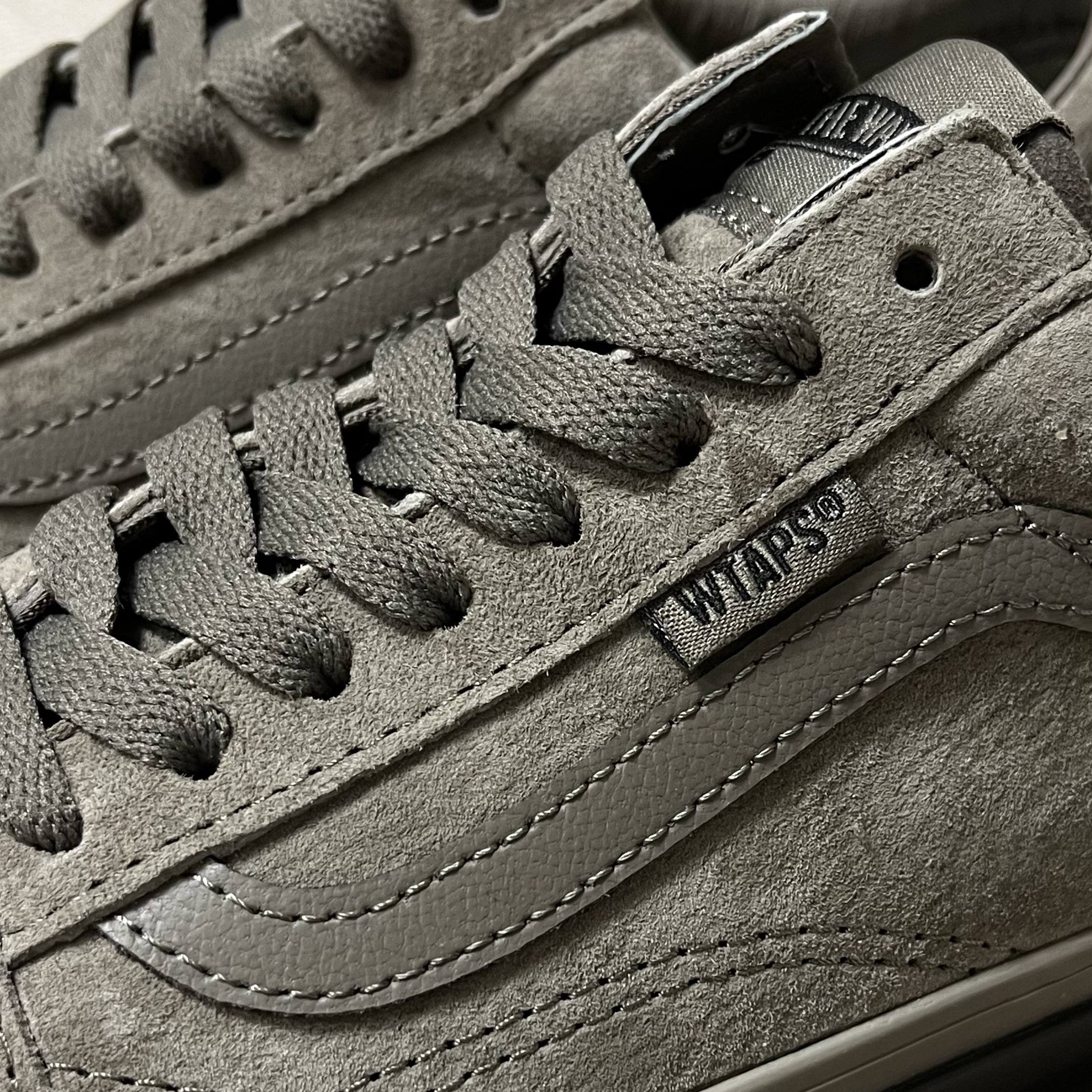 Vans Vault x WTAPS OG Old Skool LX Coyote 착용 스타일 - 2