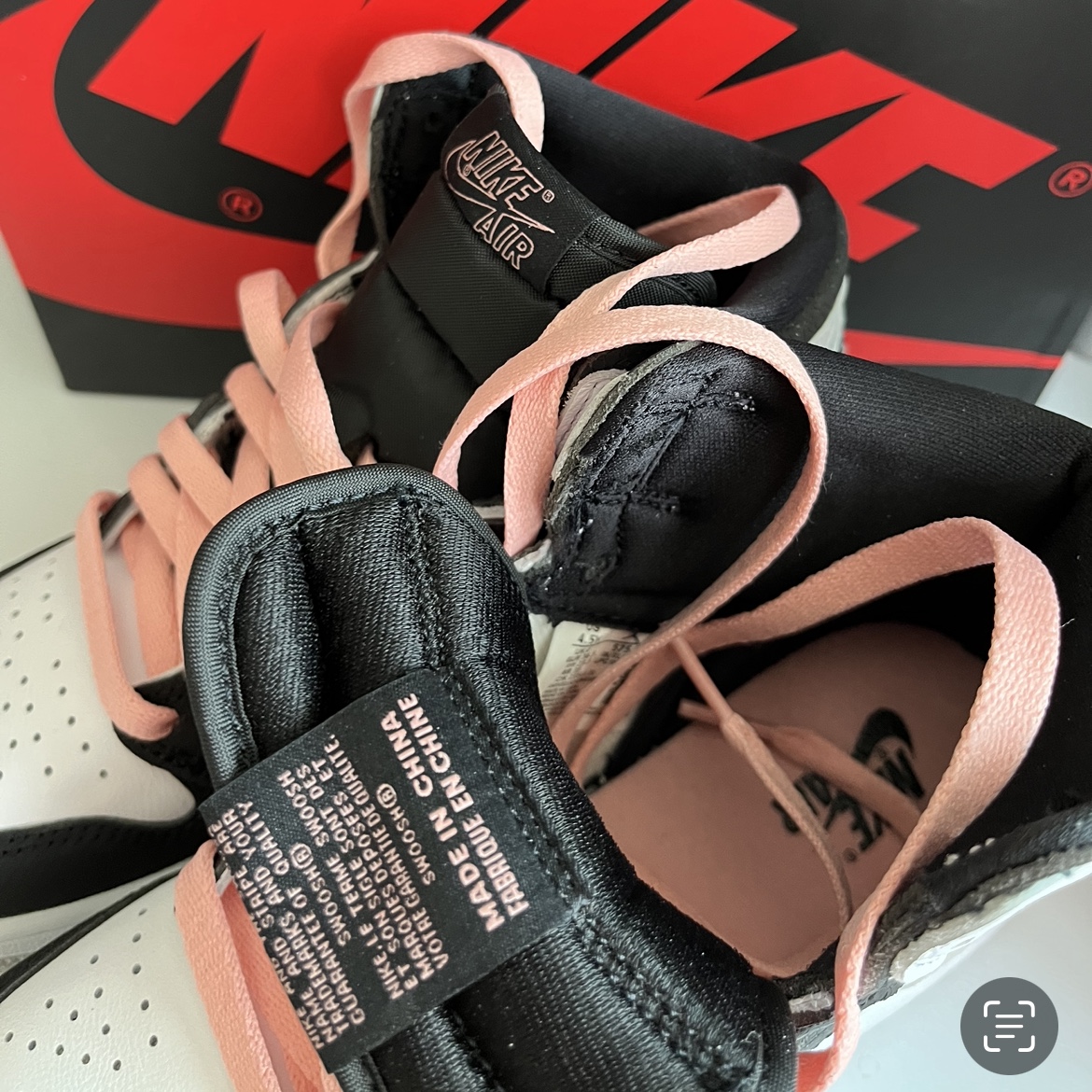 (GS) Jordan 1 Retro High OG Bleached Coral 착용 스타일 - 2
