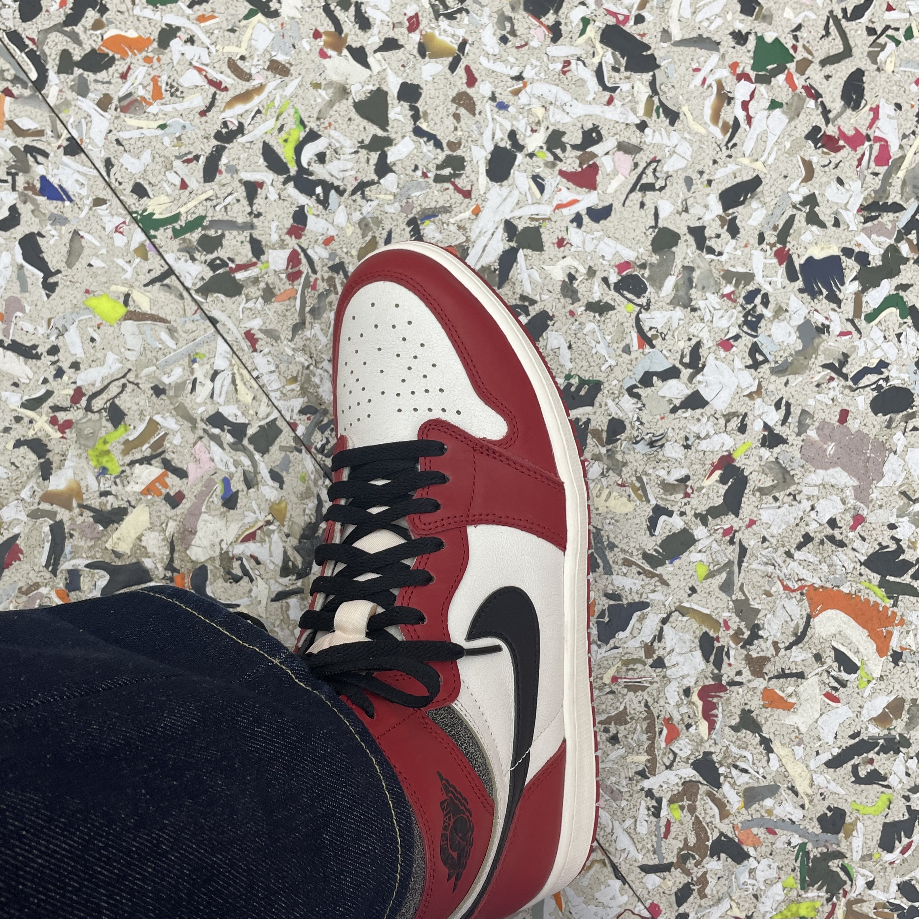 Jordan 1 Retro High OG Chicago 2022 착용 스타일 - 4