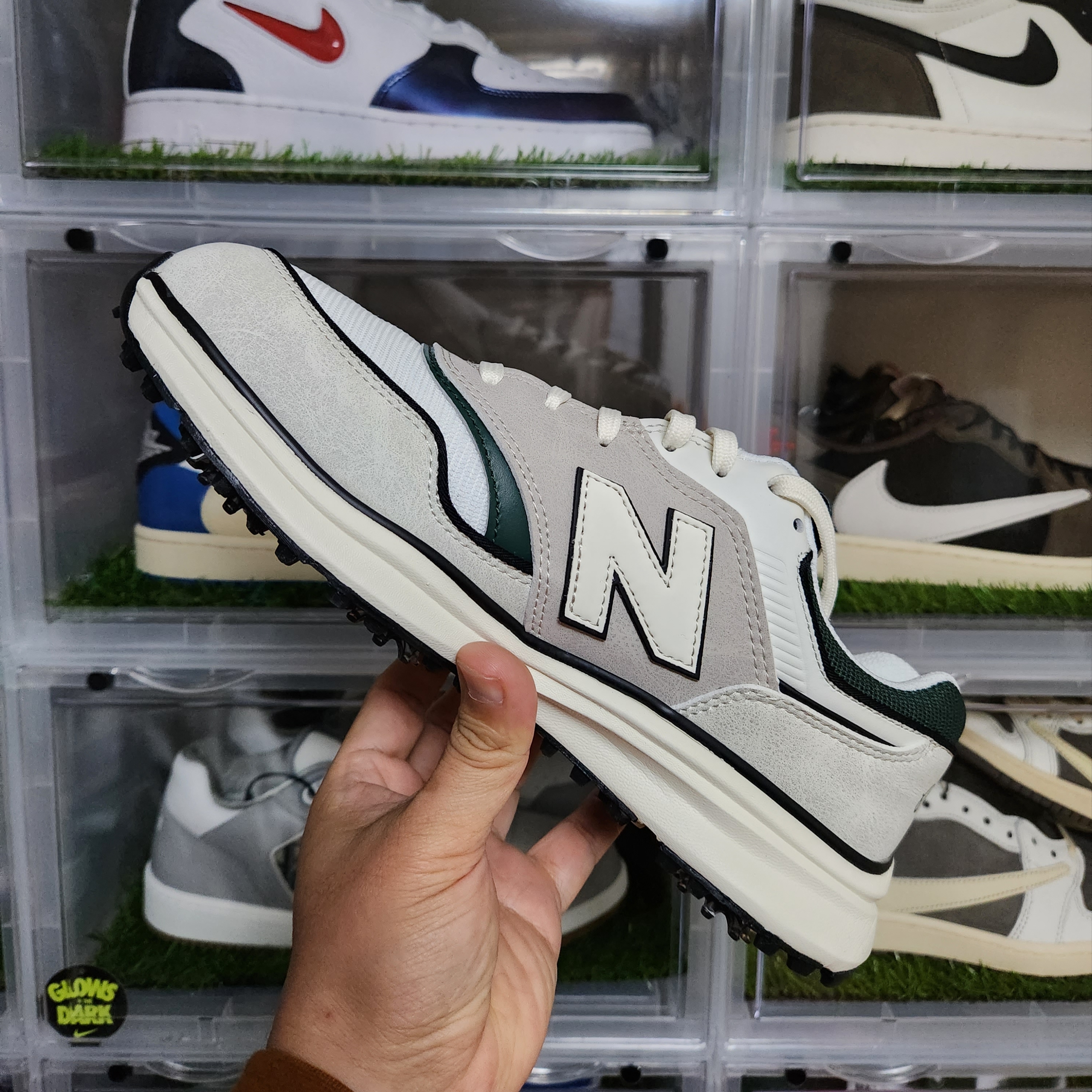 New Balance x Malbon 997 Golf Grey Green 착용 스타일 - 3