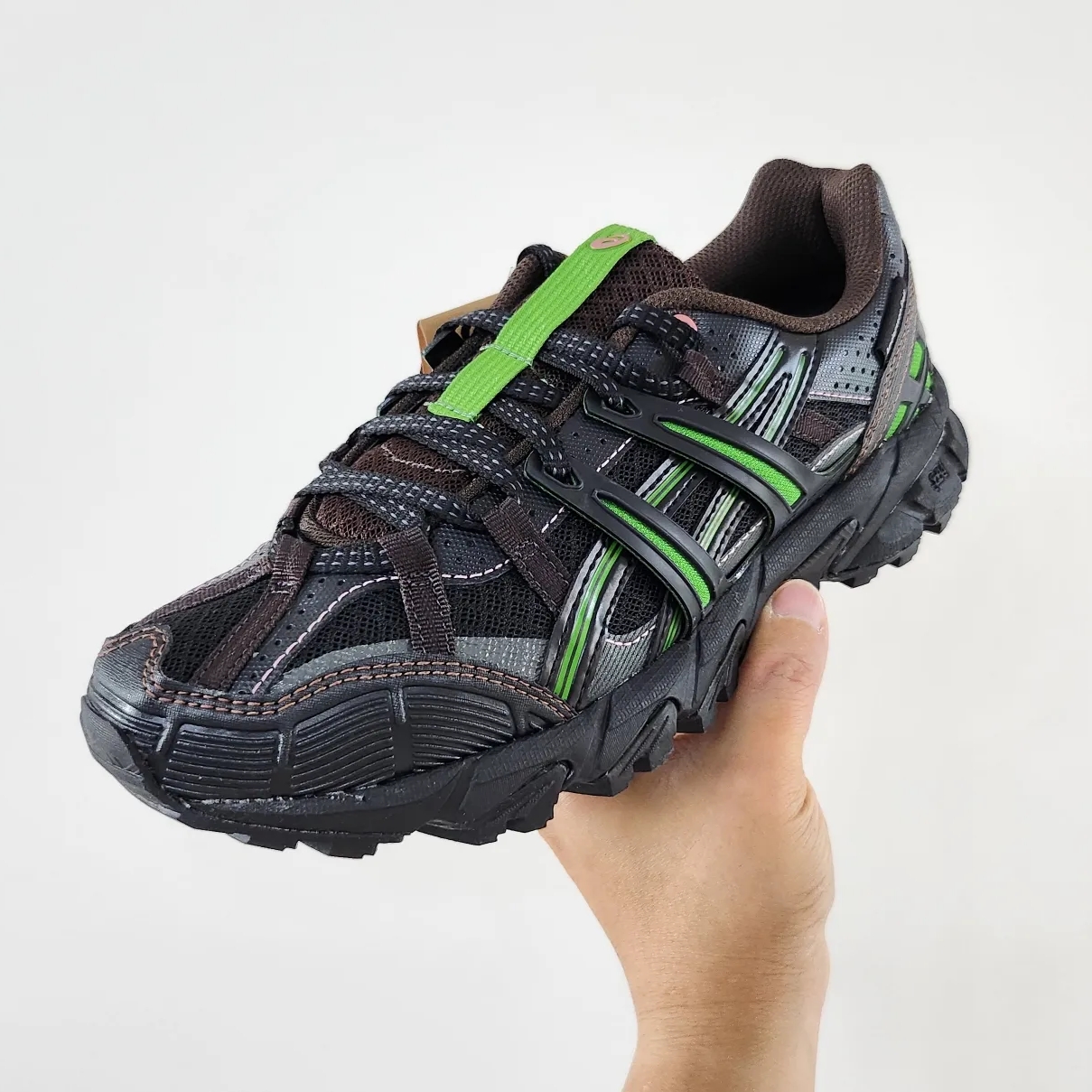 Asics x Andersson Bell Gel-Sonoma 15-50 Black Green 착용 스타일 - 1