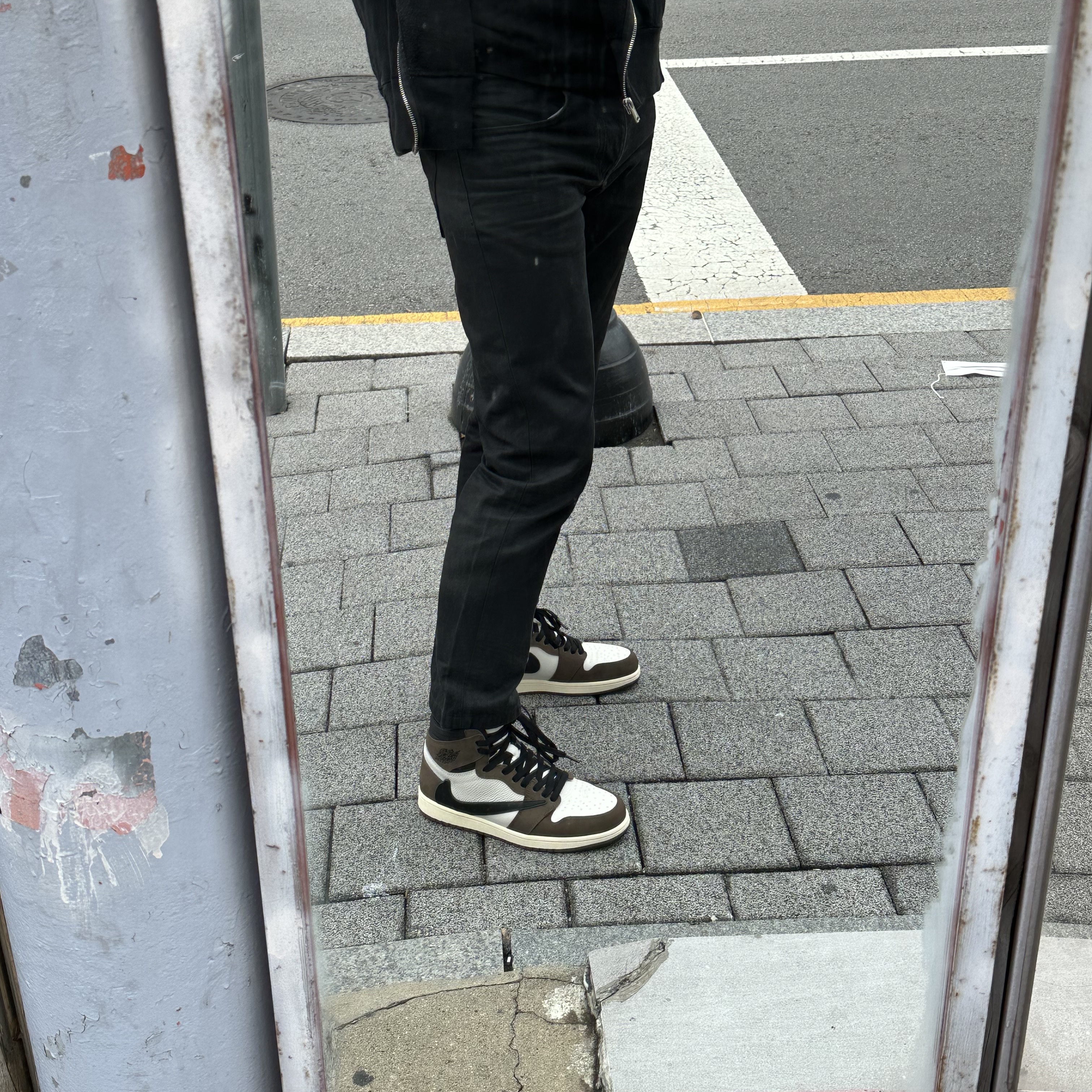 Jordan 1 x Travis Scott Retro High OG SP Mocha 착용 스타일