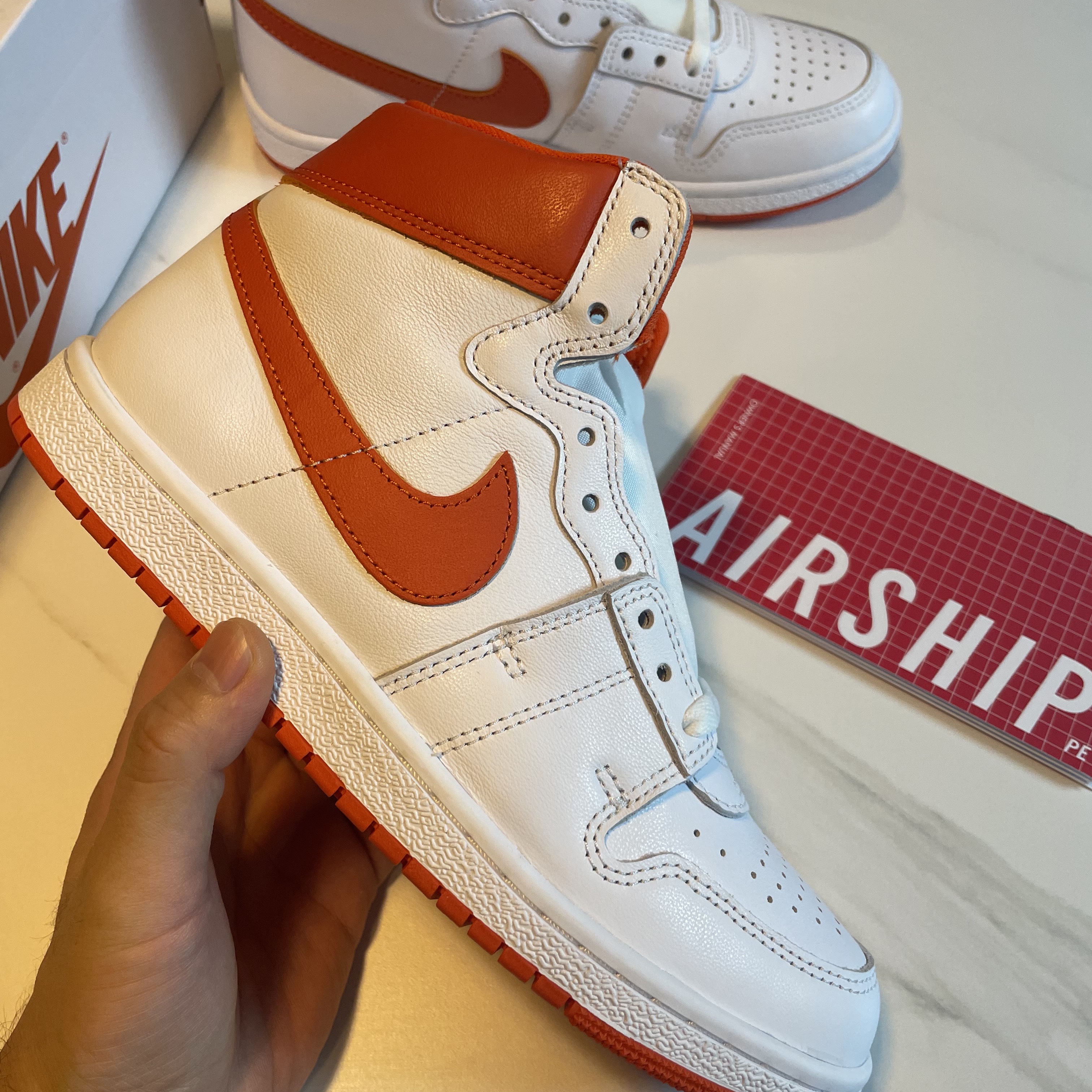 Jordan Air Ship SP White Team Orange 착용 스타일 - 2