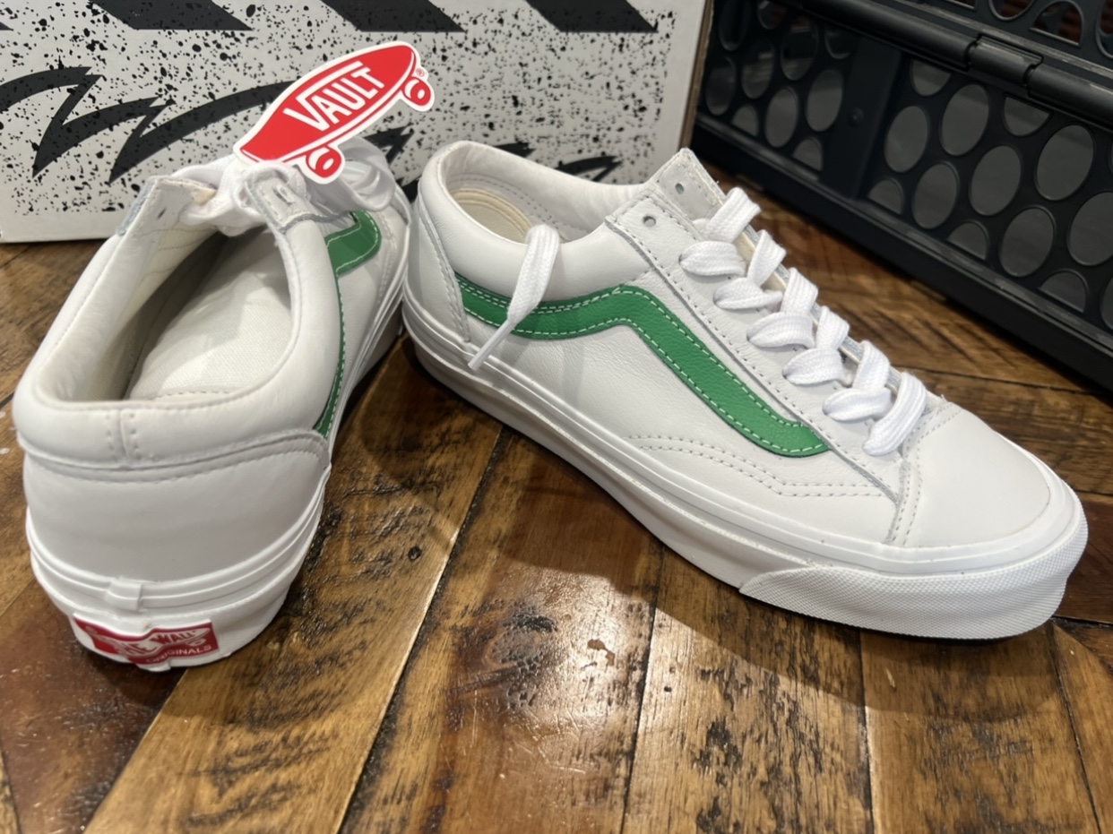 Vans Vault OG Style 36 LX Green 착용 스타일 - 1