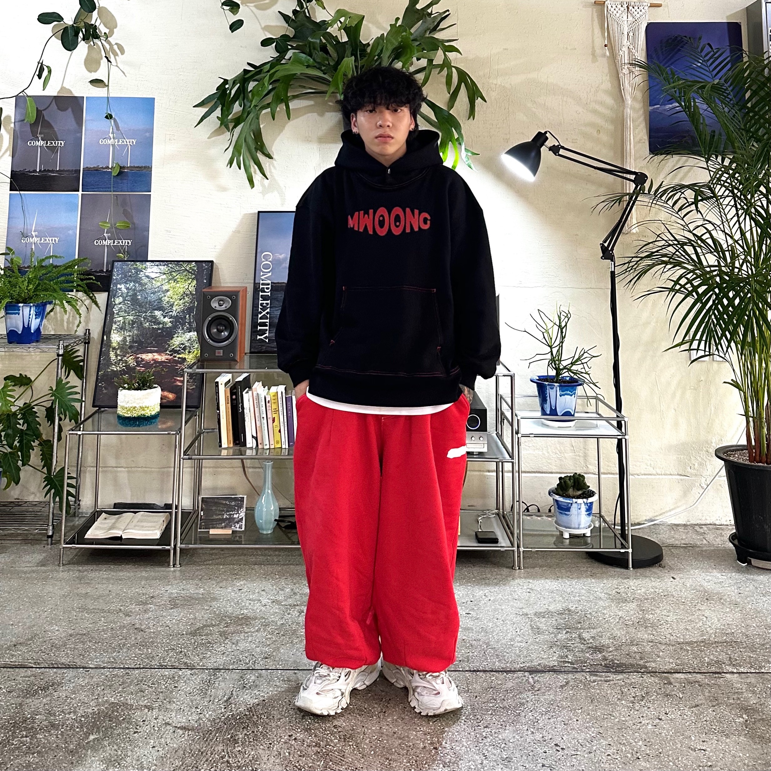 Balenciaga Track.2 Sneakers White 착용 스타일 - 1